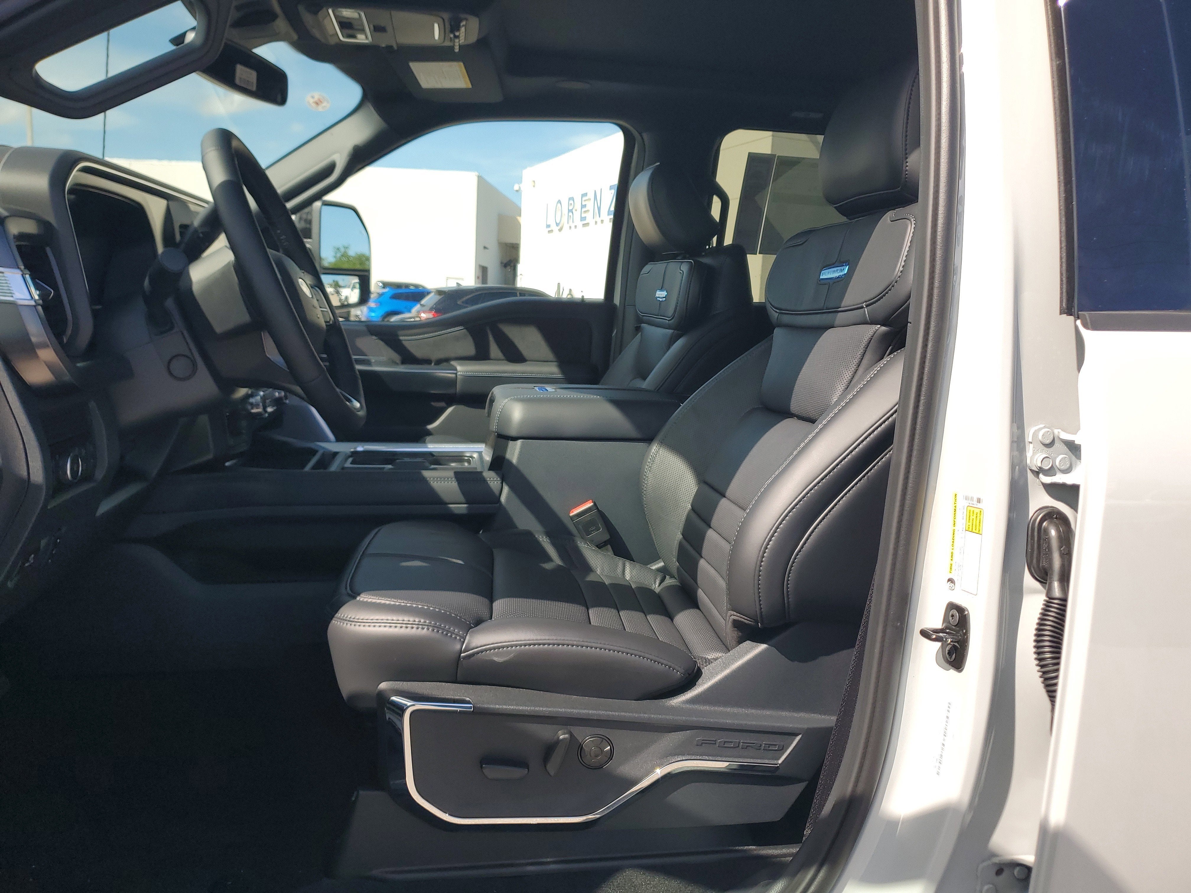 2026 Ford Super Duty F-250 SRW Platinum