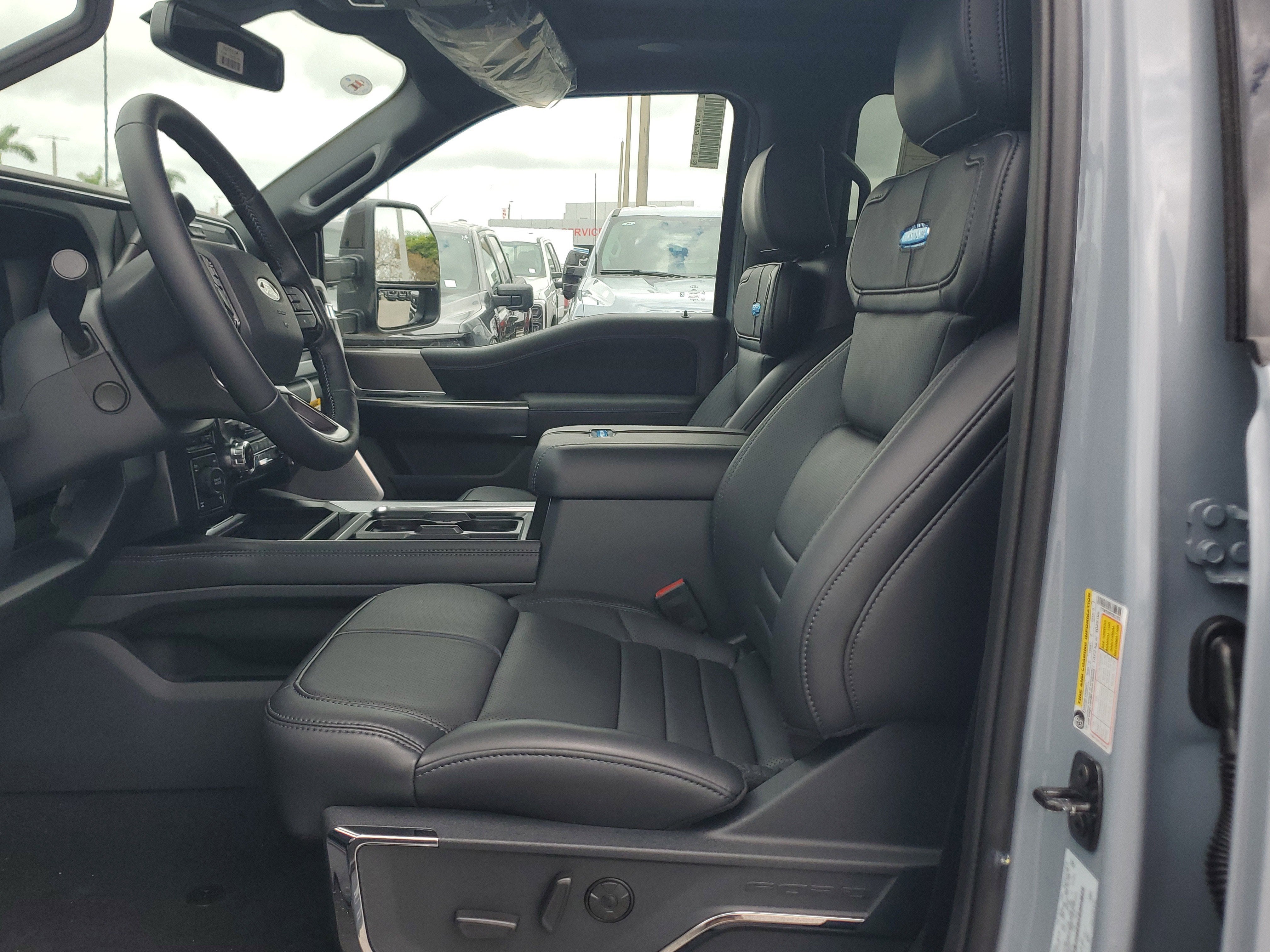 2026 Ford Super Duty F-250 SRW Platinum