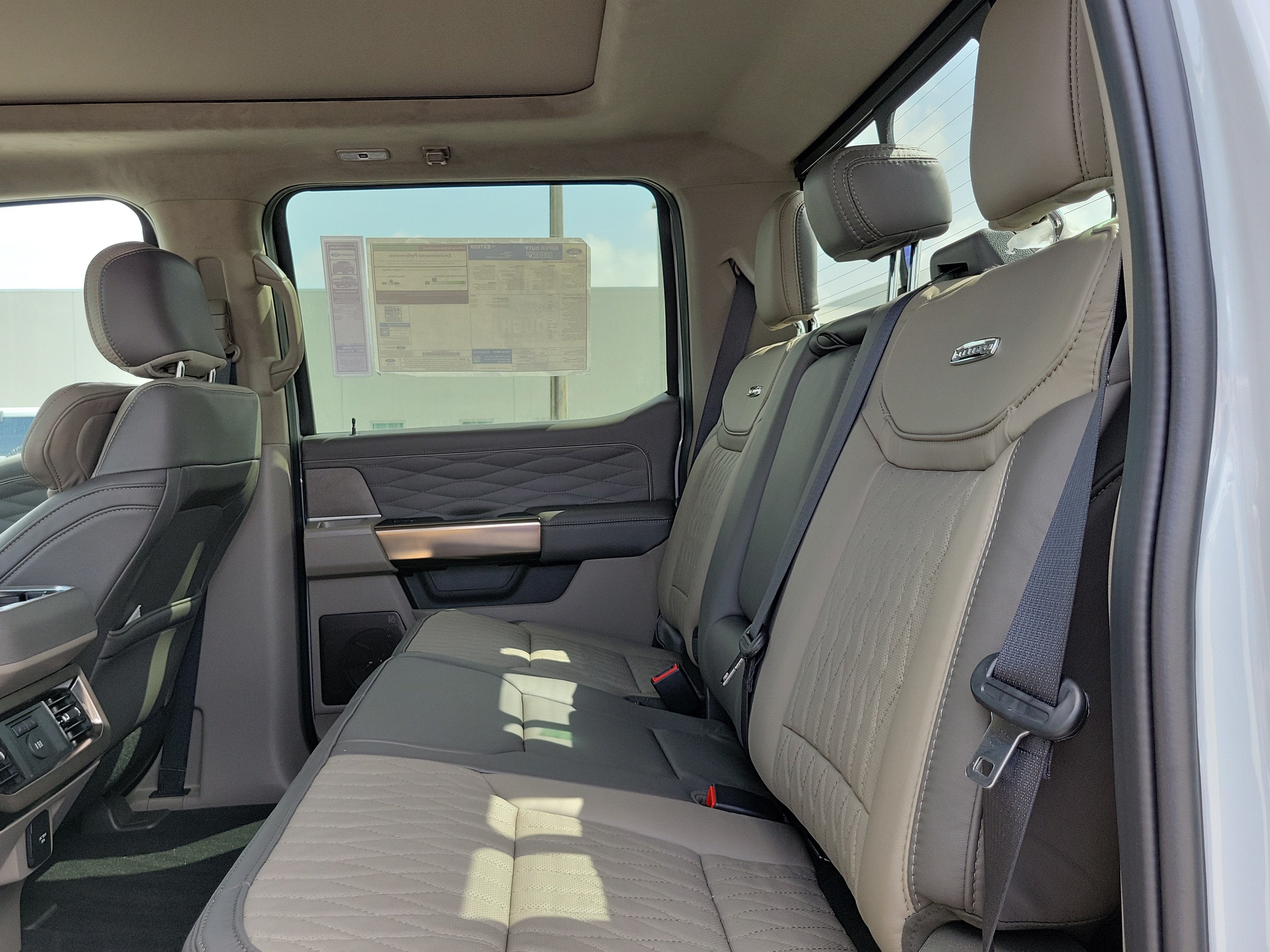 2026 Ford Super Duty F-250 SRW Platinum