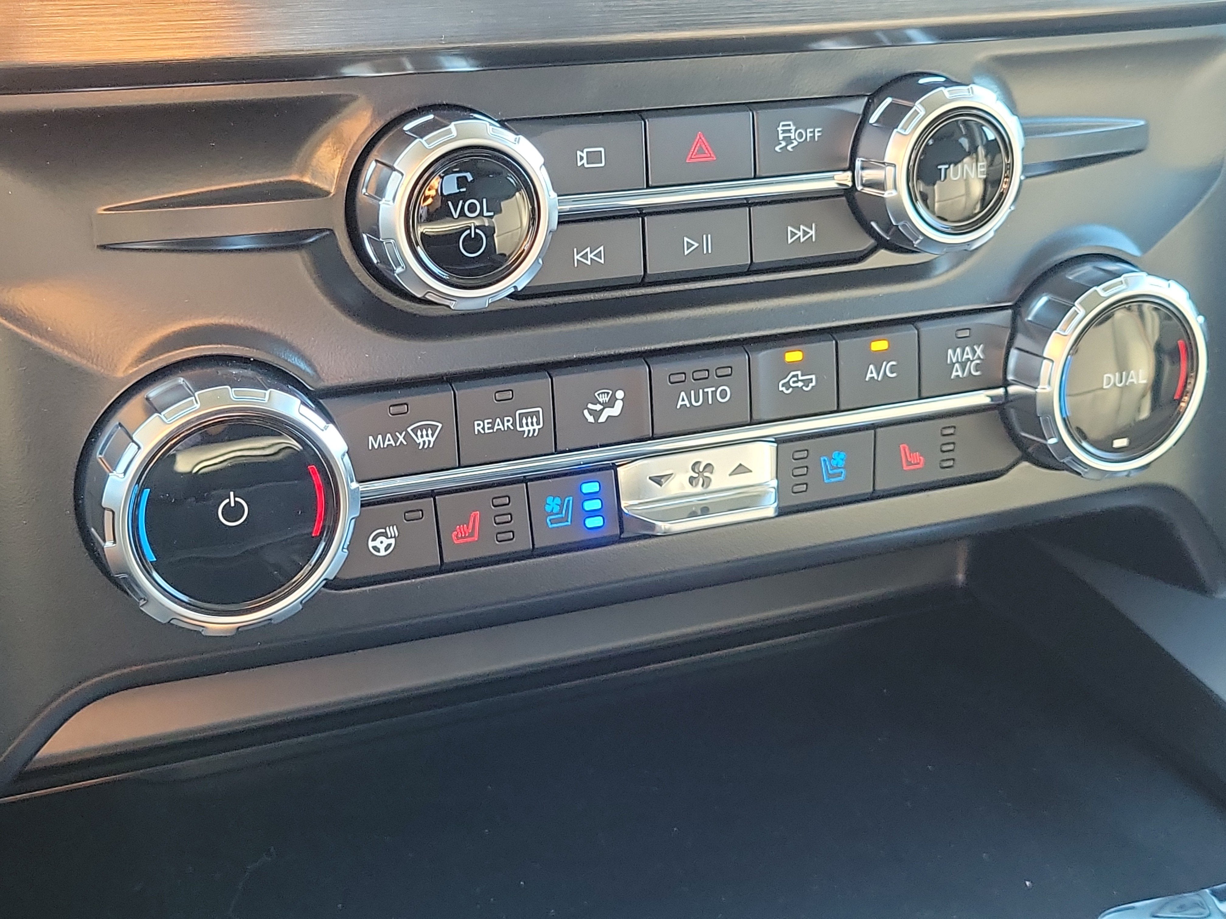 2027 Ford Super Duty F-250 SRW LARIAT