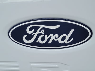 2027 Ford Super Duty F-250 SRW XLT