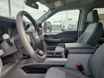 2027 Ford Super Duty F-250 SRW XLT