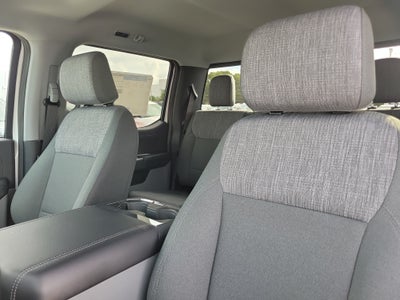 2027 Ford Super Duty F-250 SRW XLT
