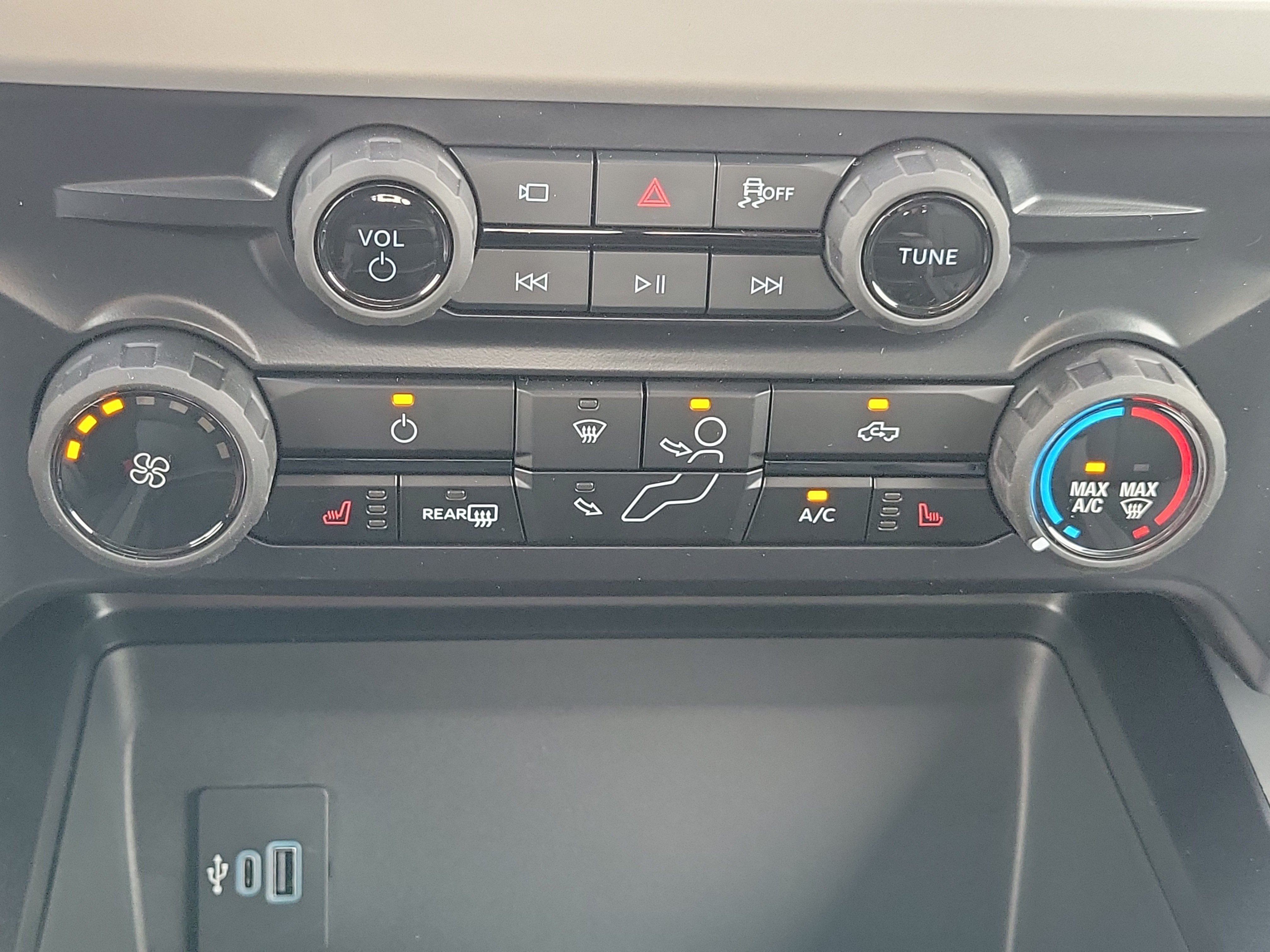 2027 Ford Super Duty F-250 SRW XLT
