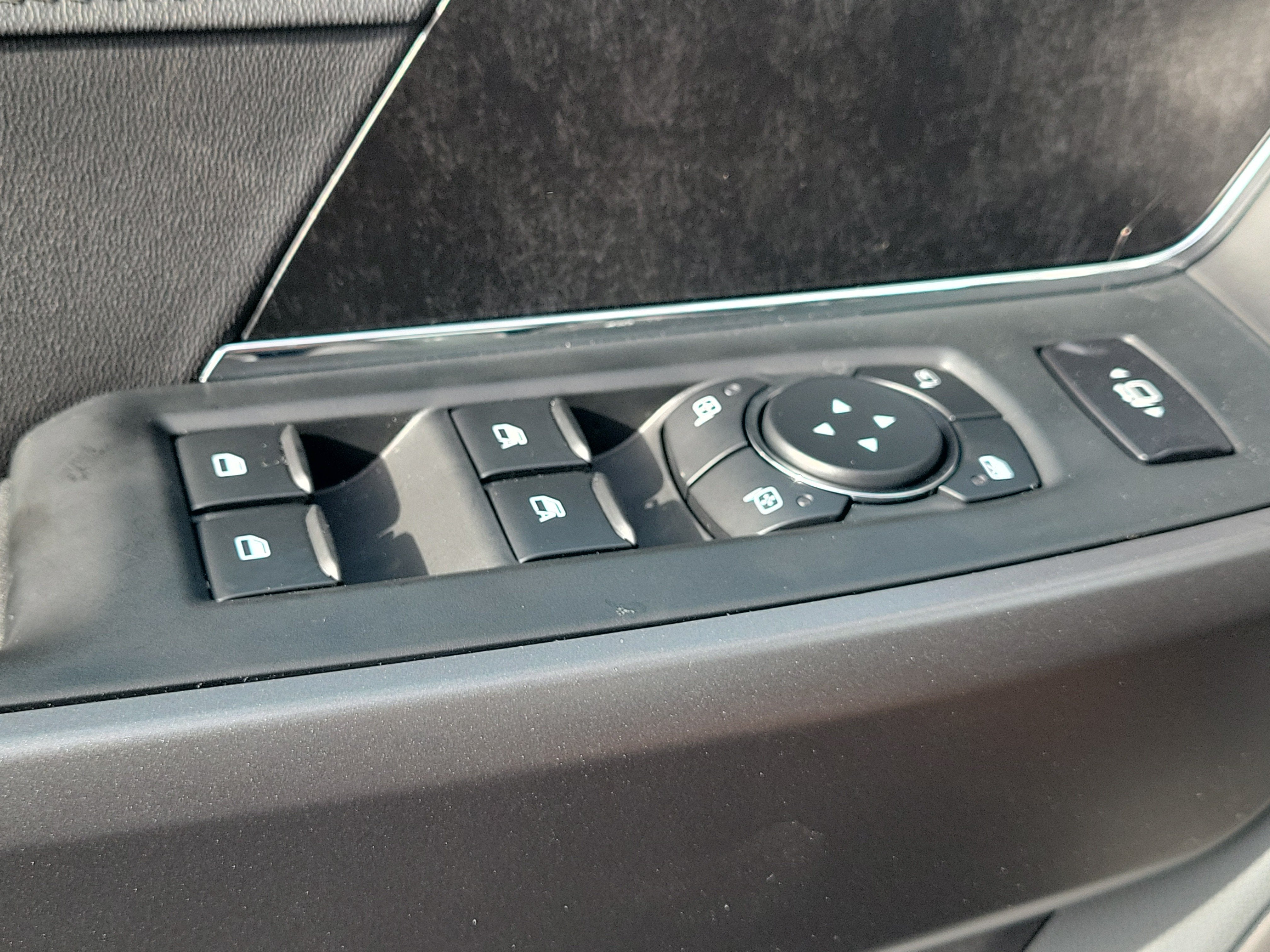 2027 Ford Super Duty F-250 SRW XLT