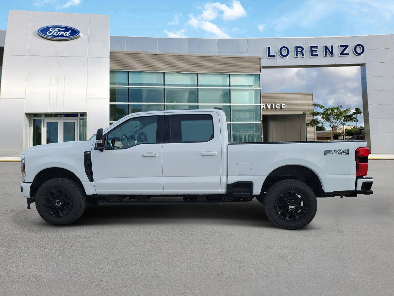 2027 Ford Super Duty F-250 SRW XLT