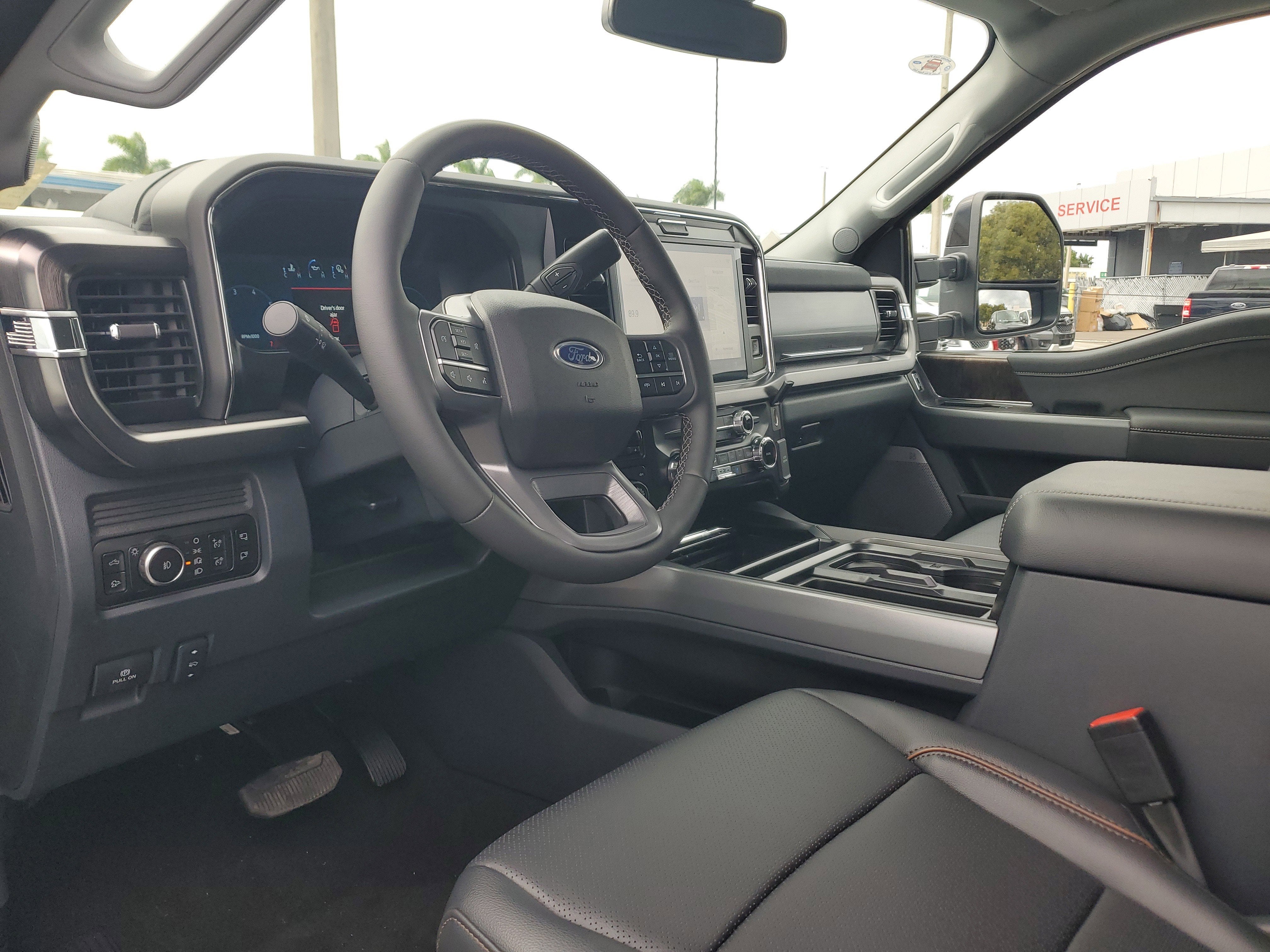 2026 Ford Super Duty F-250 SRW LARIAT