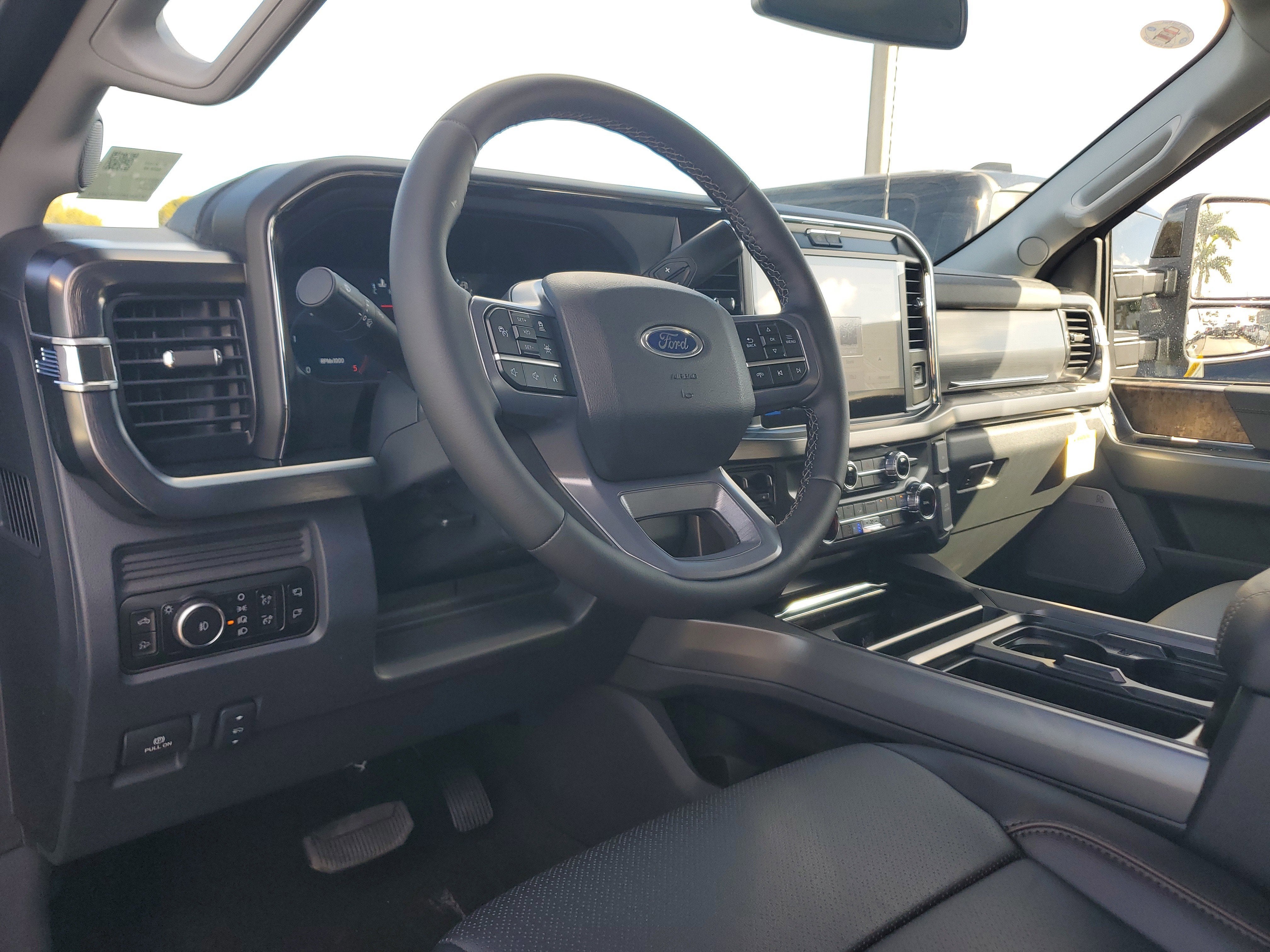 2026 Ford Super Duty F-250 SRW LARIAT