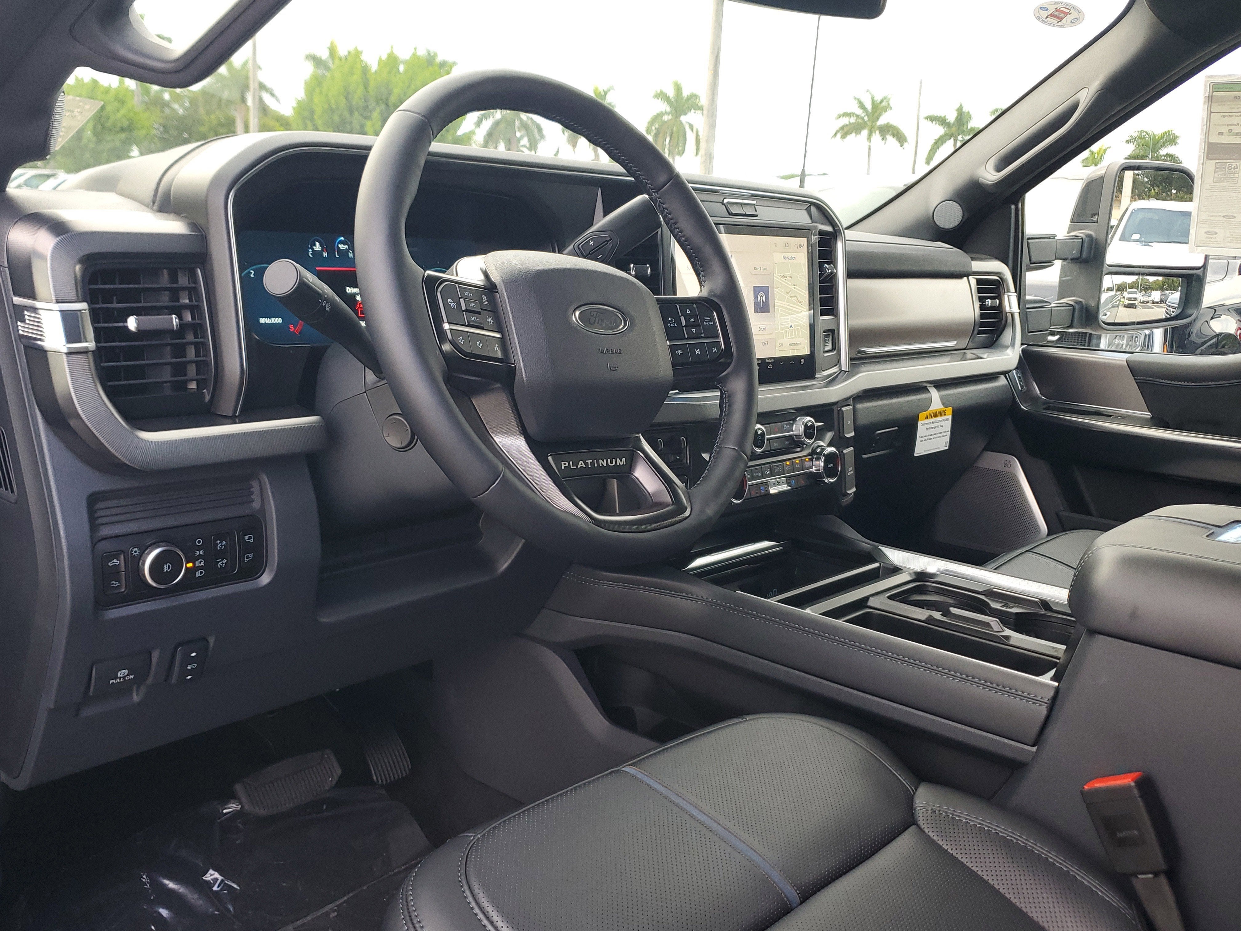 2026 Ford Super Duty F-350 SRW Platinum