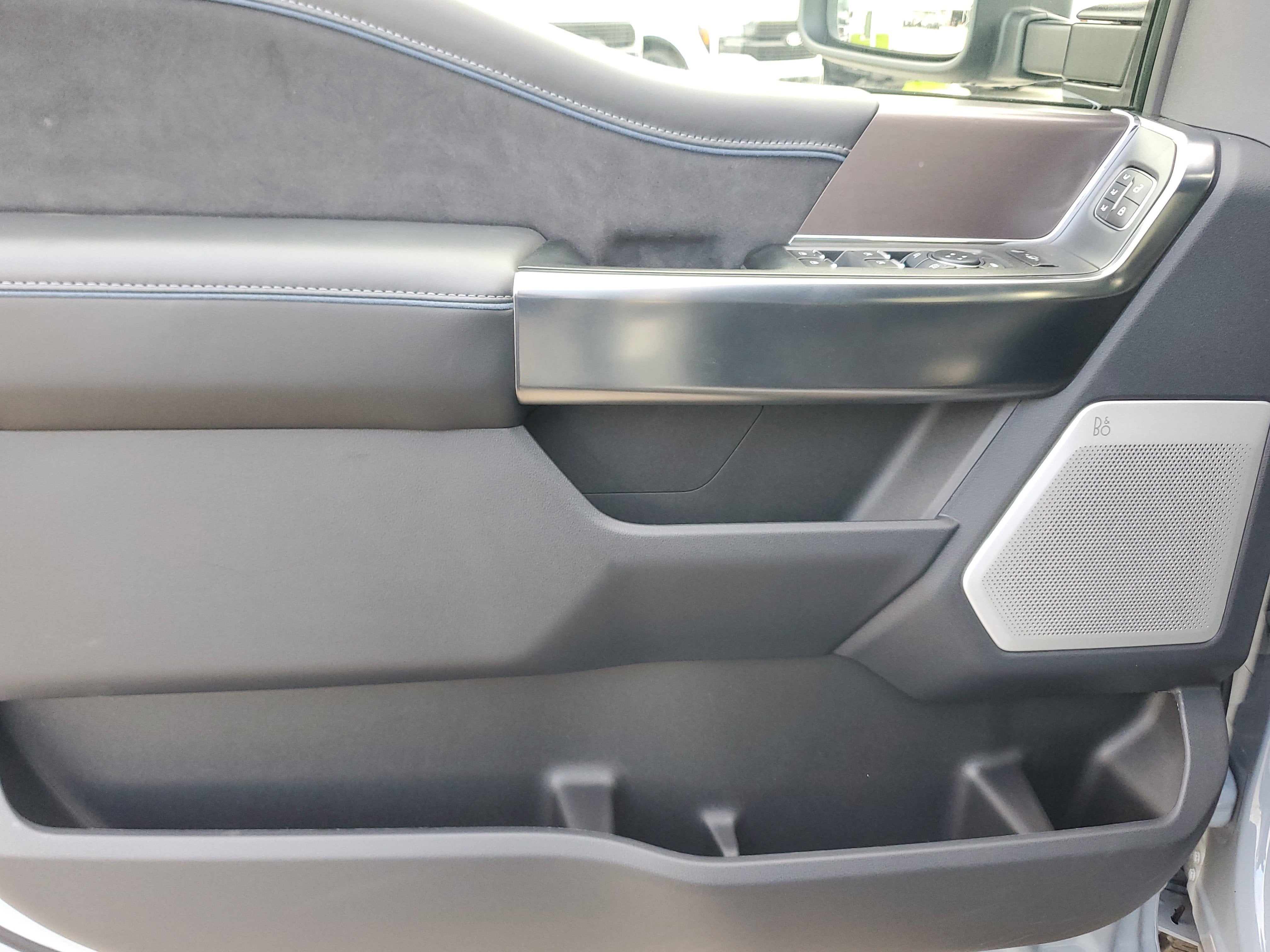 2026 Ford Super Duty F-350 SRW Platinum