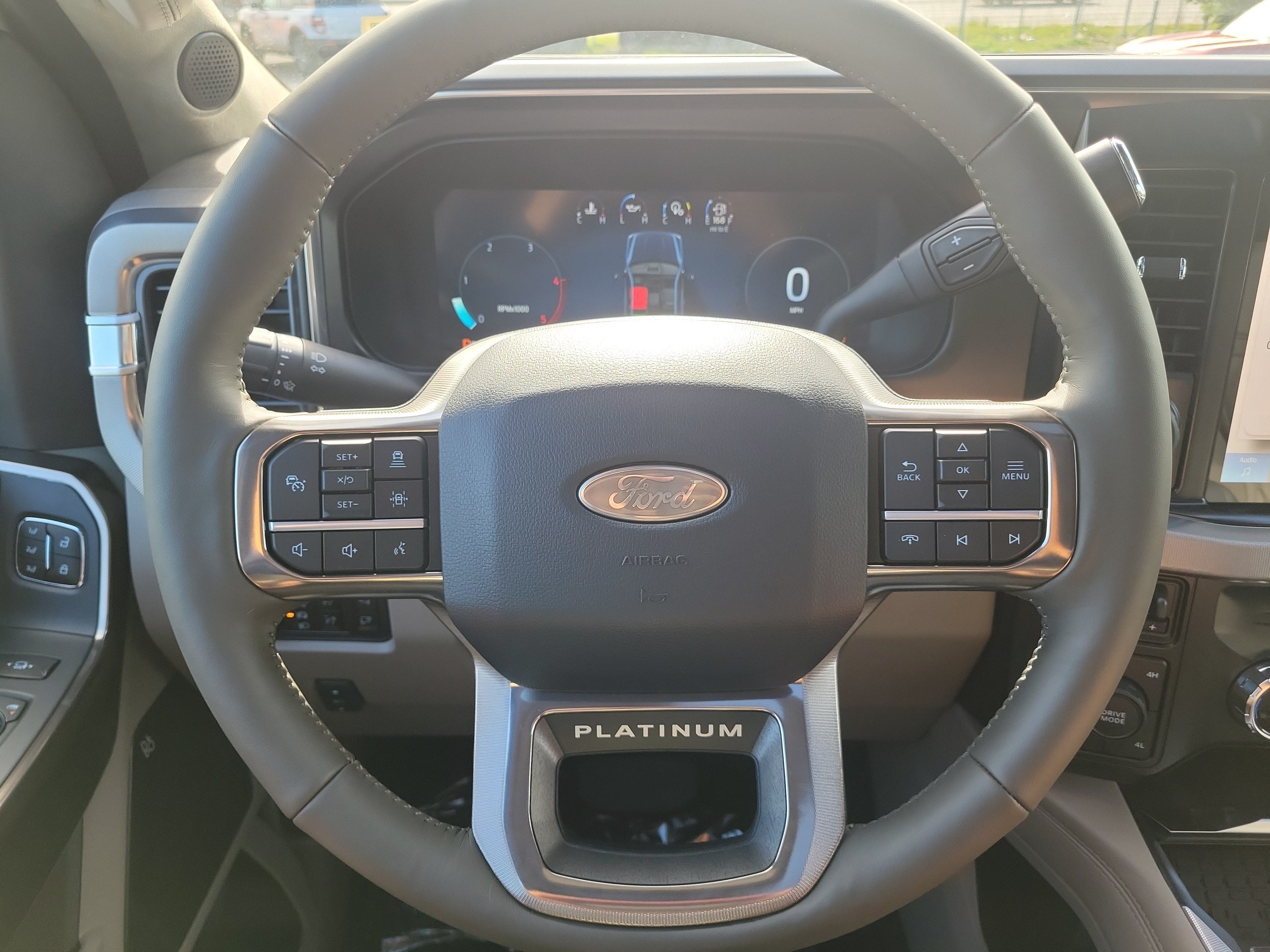 2027 Ford Super Duty F-350 SRW Platinum