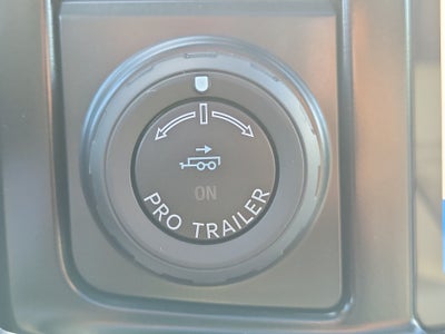 2027 Ford Super Duty F-350 SRW Platinum
