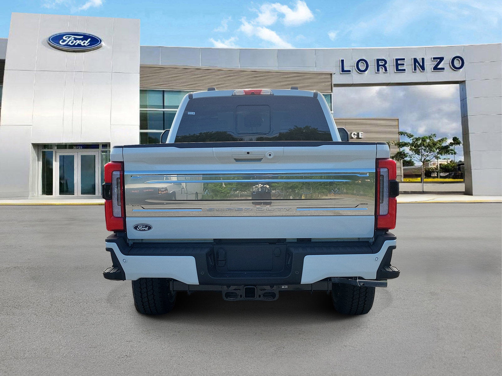 2027 Ford Super Duty F-350 SRW Platinum