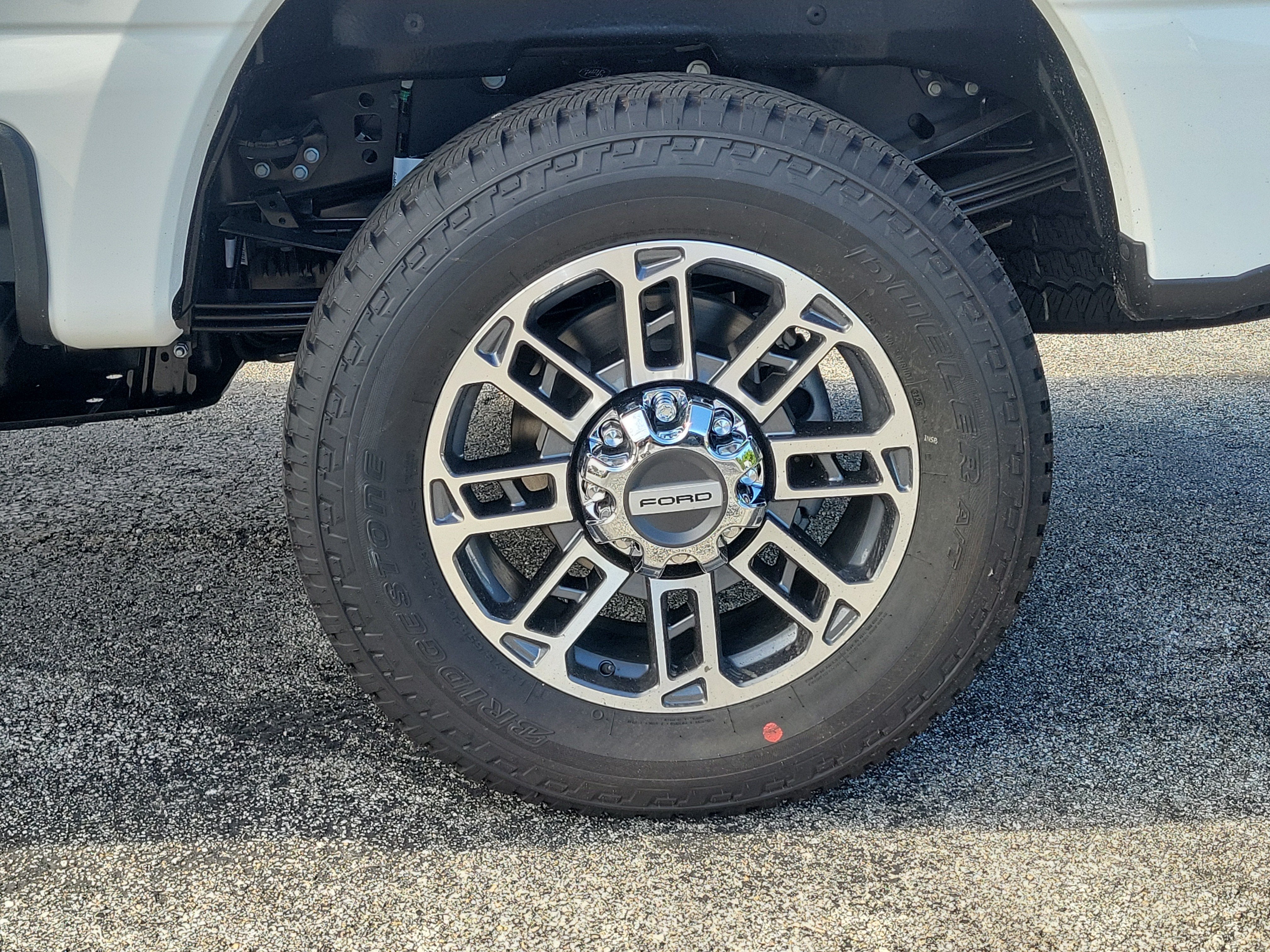 2027 Ford Super Duty F-350 SRW Platinum