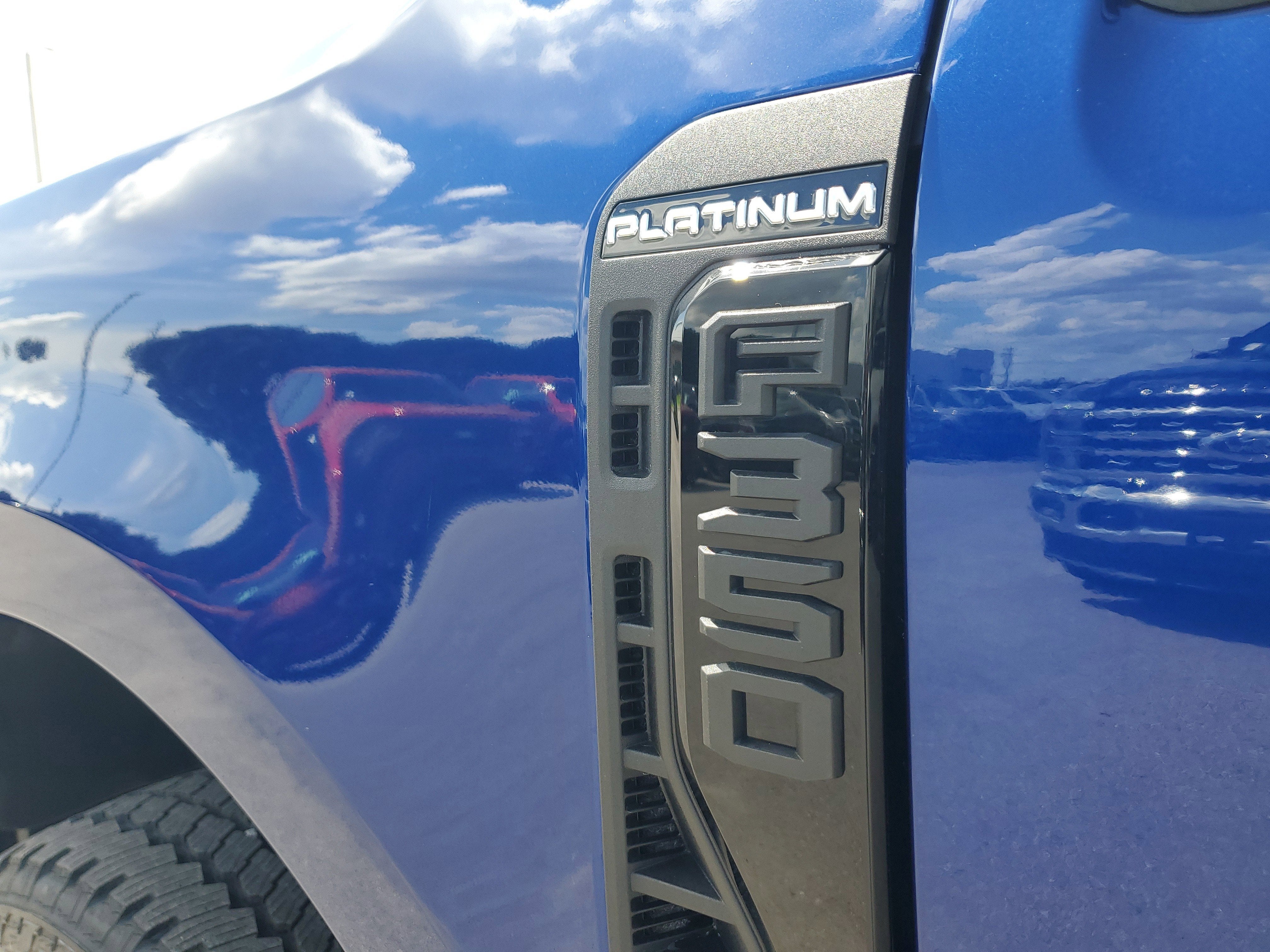 2026 Ford Super Duty F-350 SRW Platinum