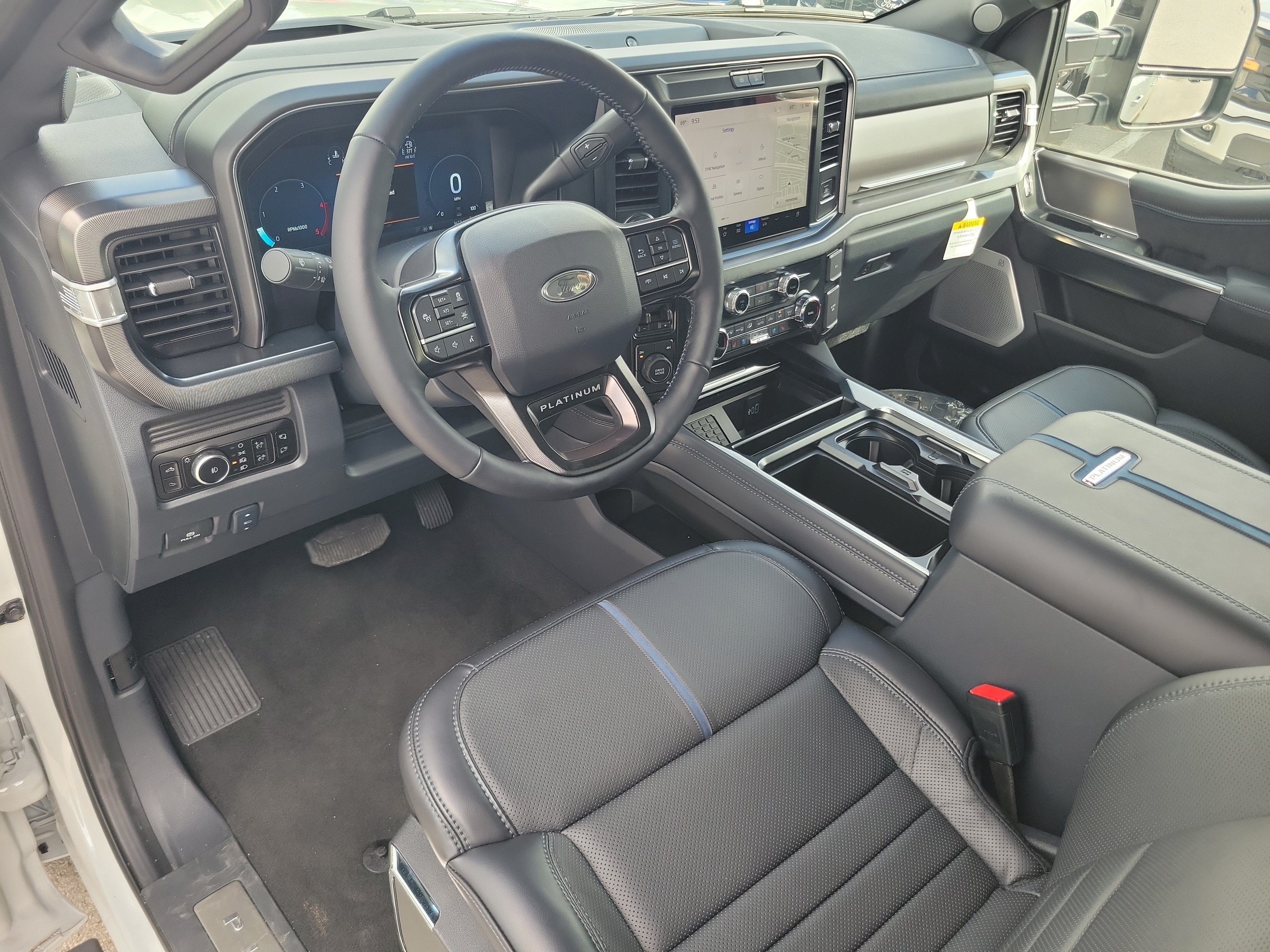 2026 Ford Super Duty F-350 SRW Platinum