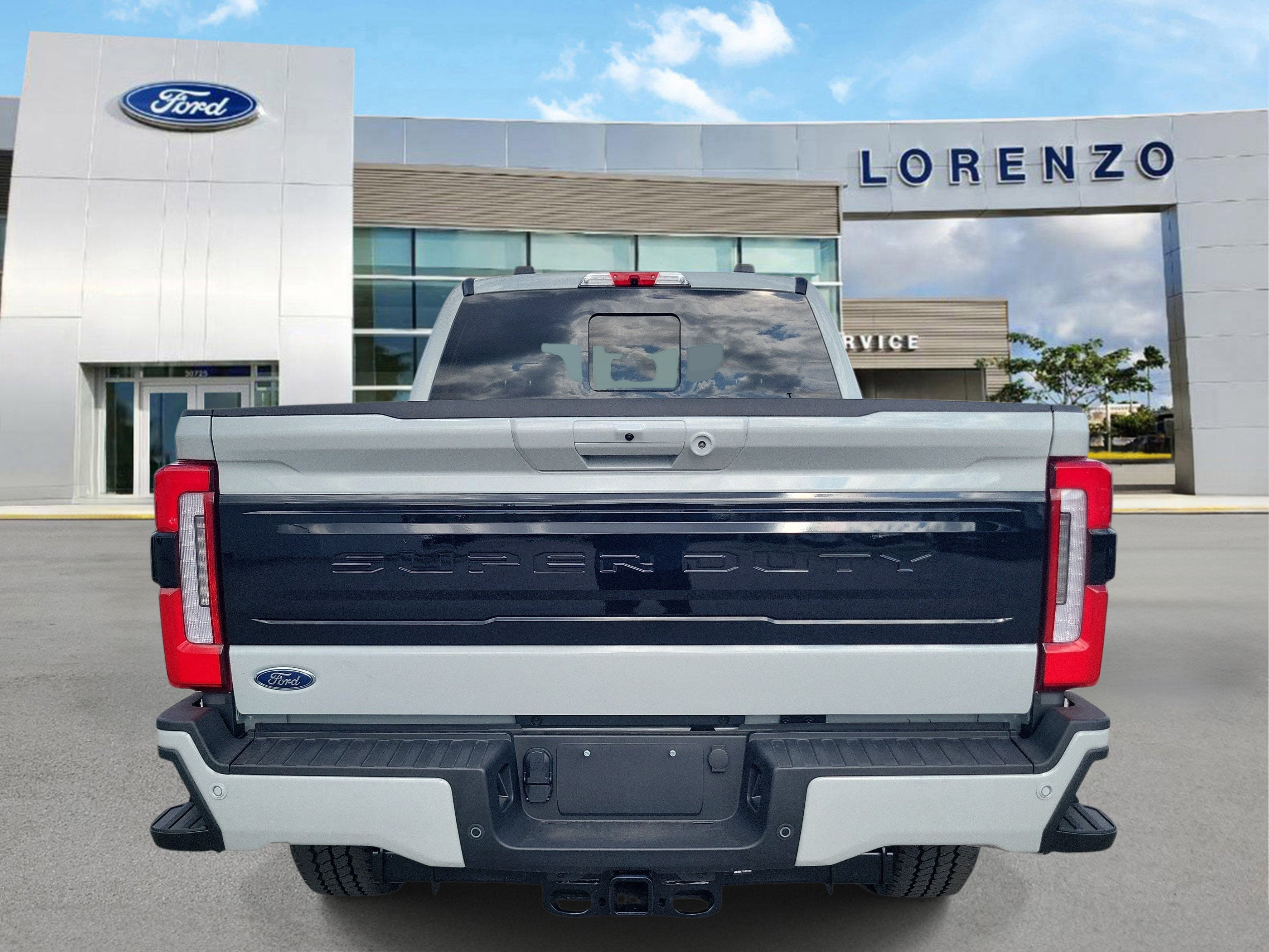 2026 Ford Super Duty F-350 SRW Platinum
