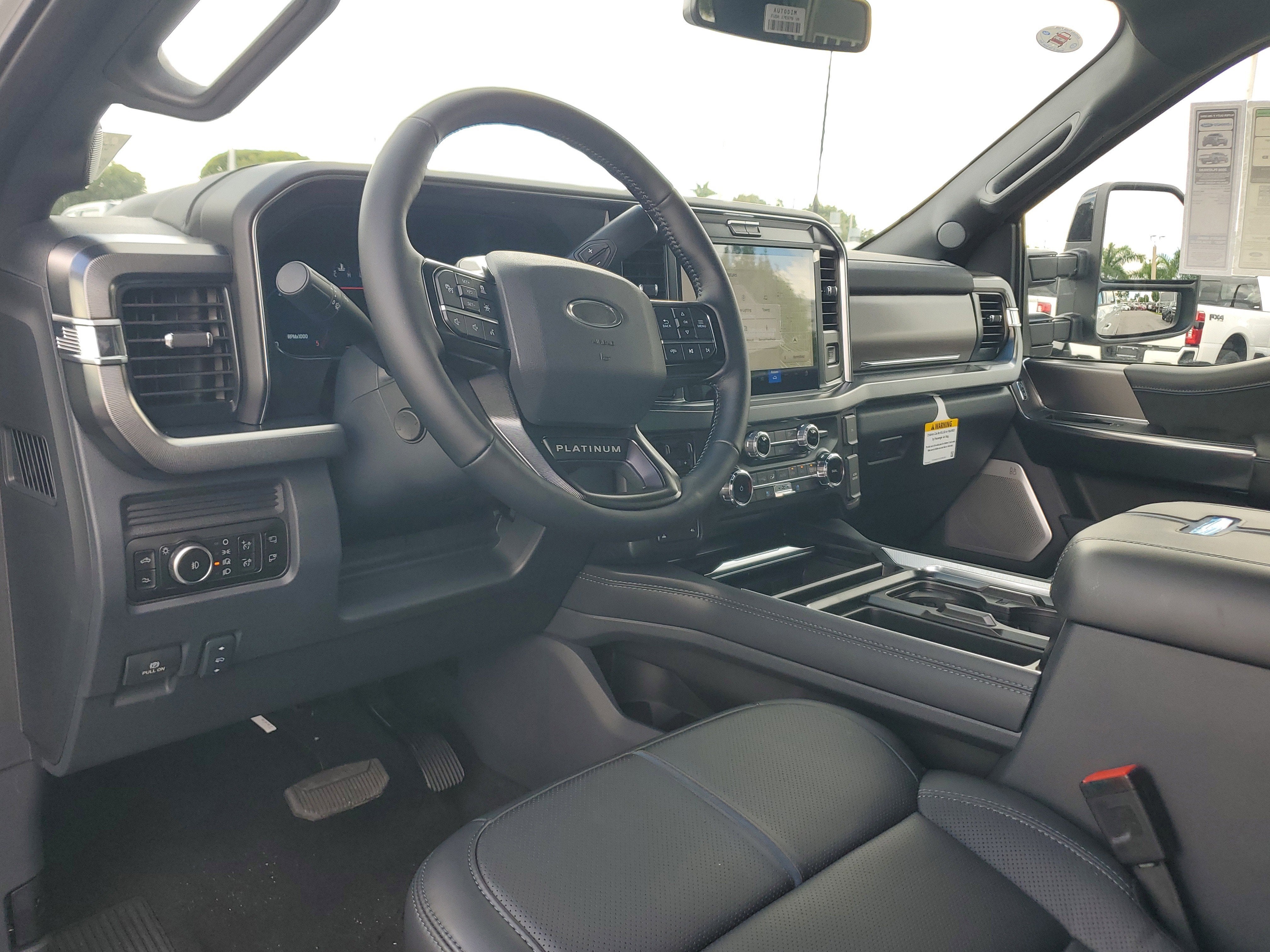 2026 Ford Super Duty F-350 SRW Platinum