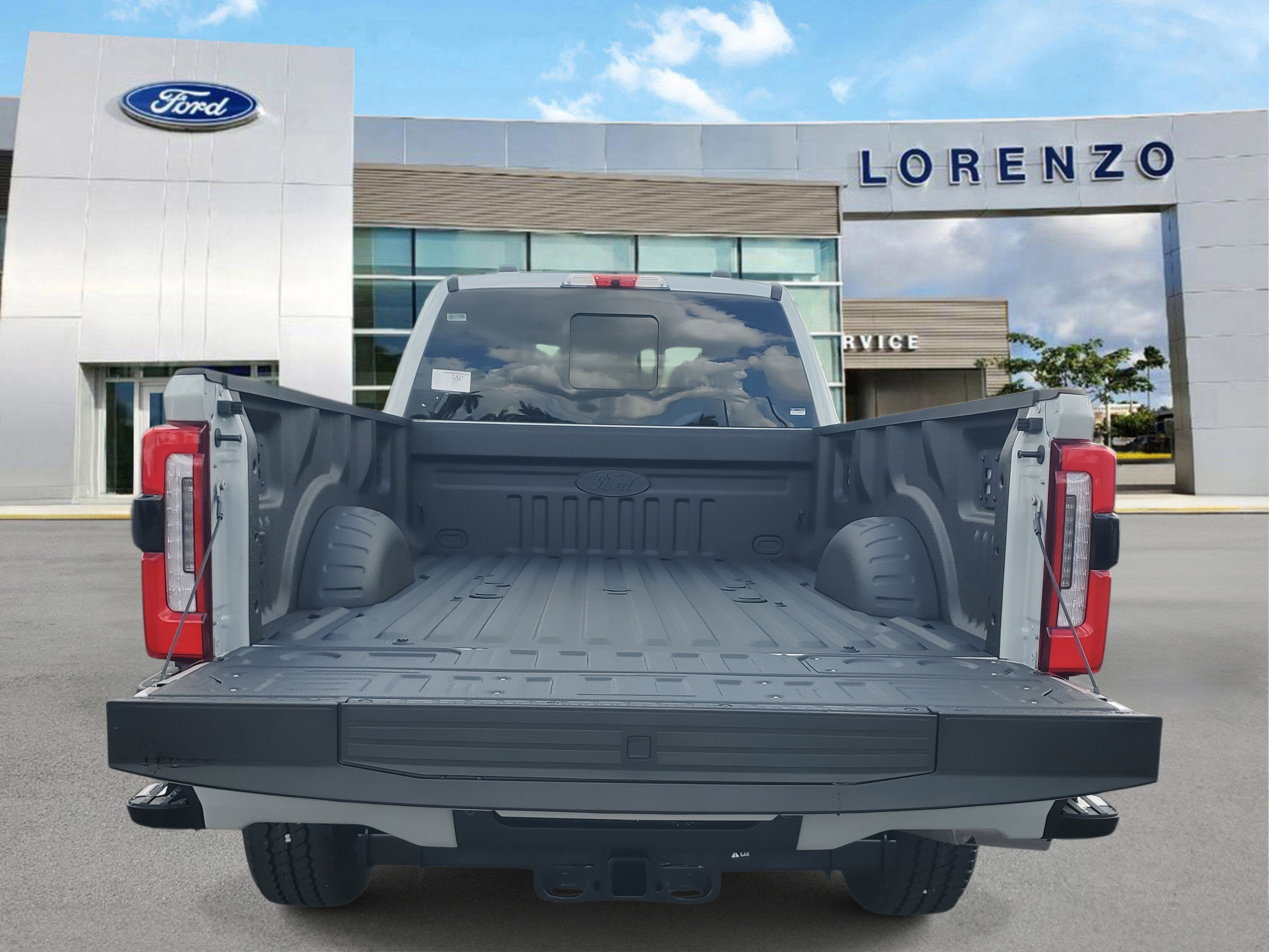 2026 Ford Super Duty F-350 SRW Platinum