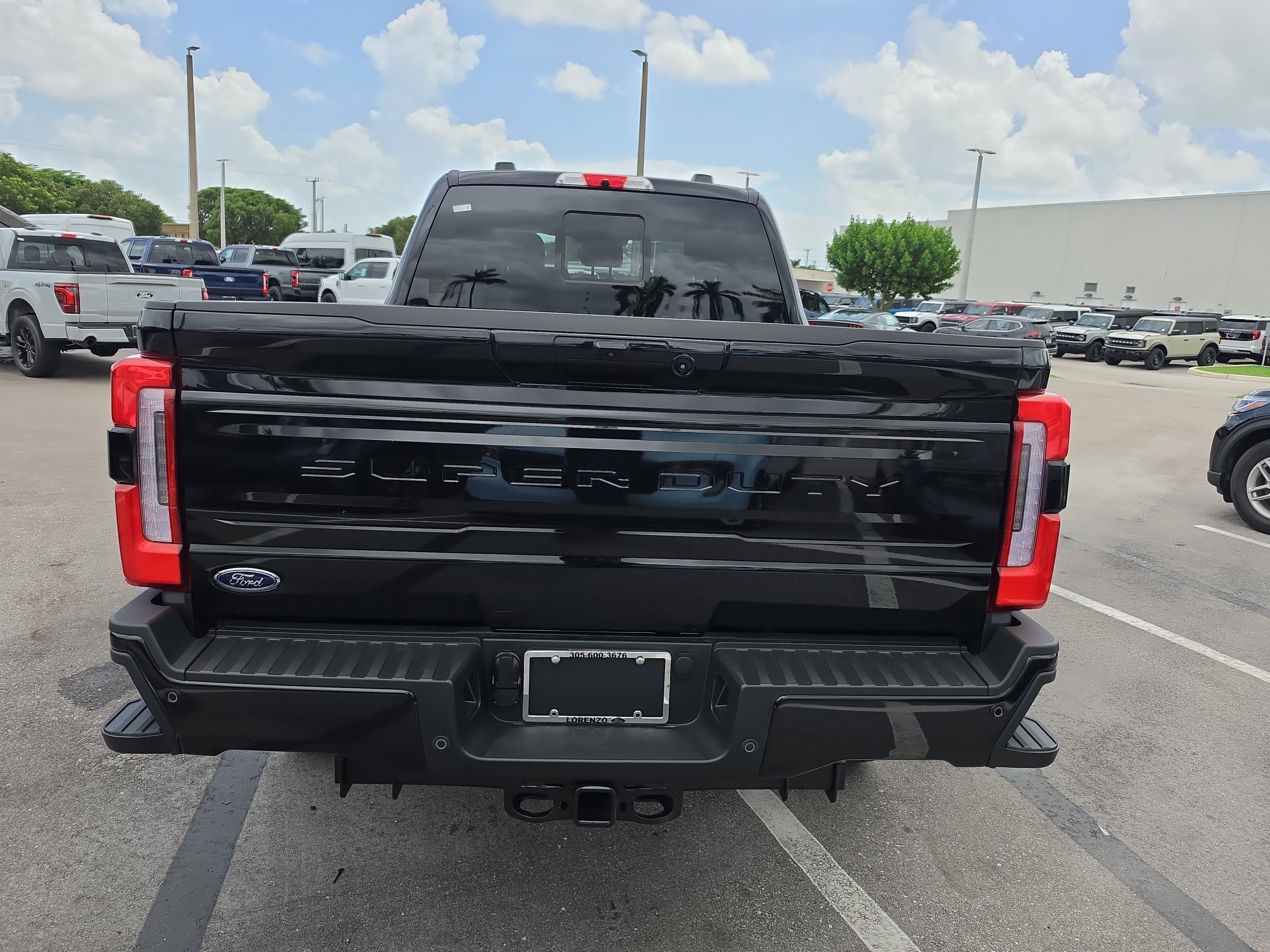 2026 Ford Super Duty F-350 SRW Platinum