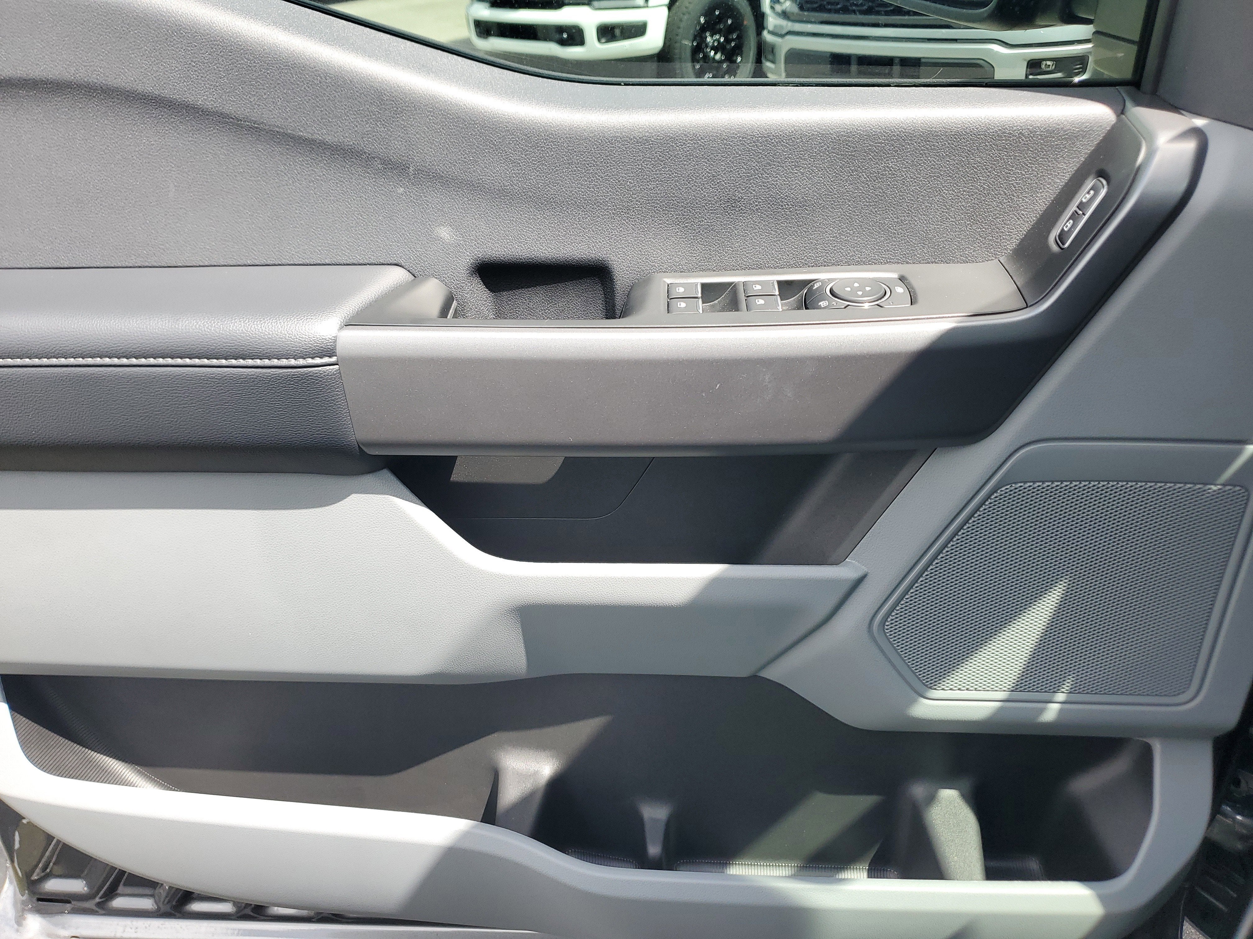 2025 Ford Super Duty F-350 SRW XL