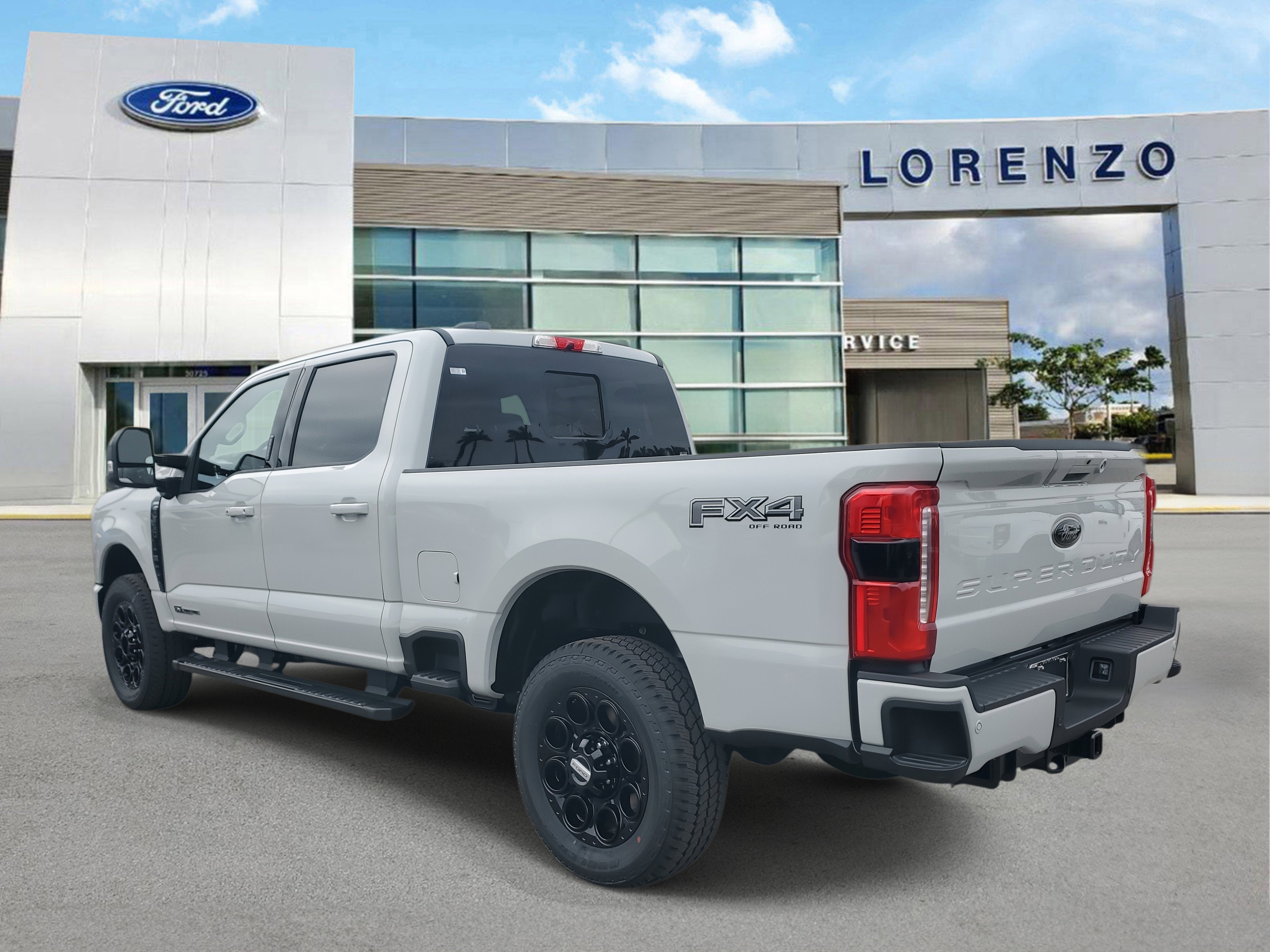 2026 Ford Super Duty F-350 SRW LARIAT