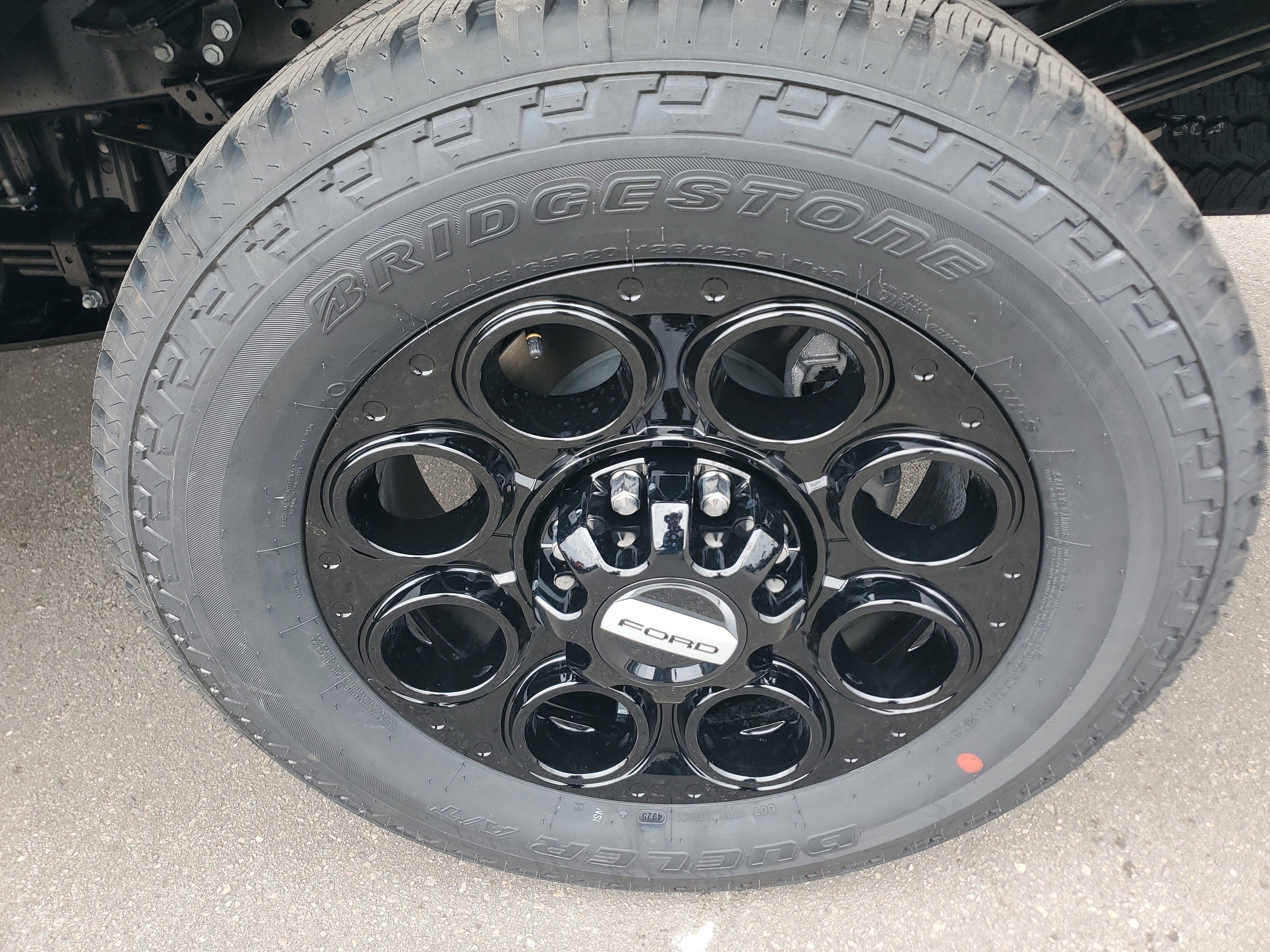 2026 Ford Super Duty F-350 SRW LARIAT