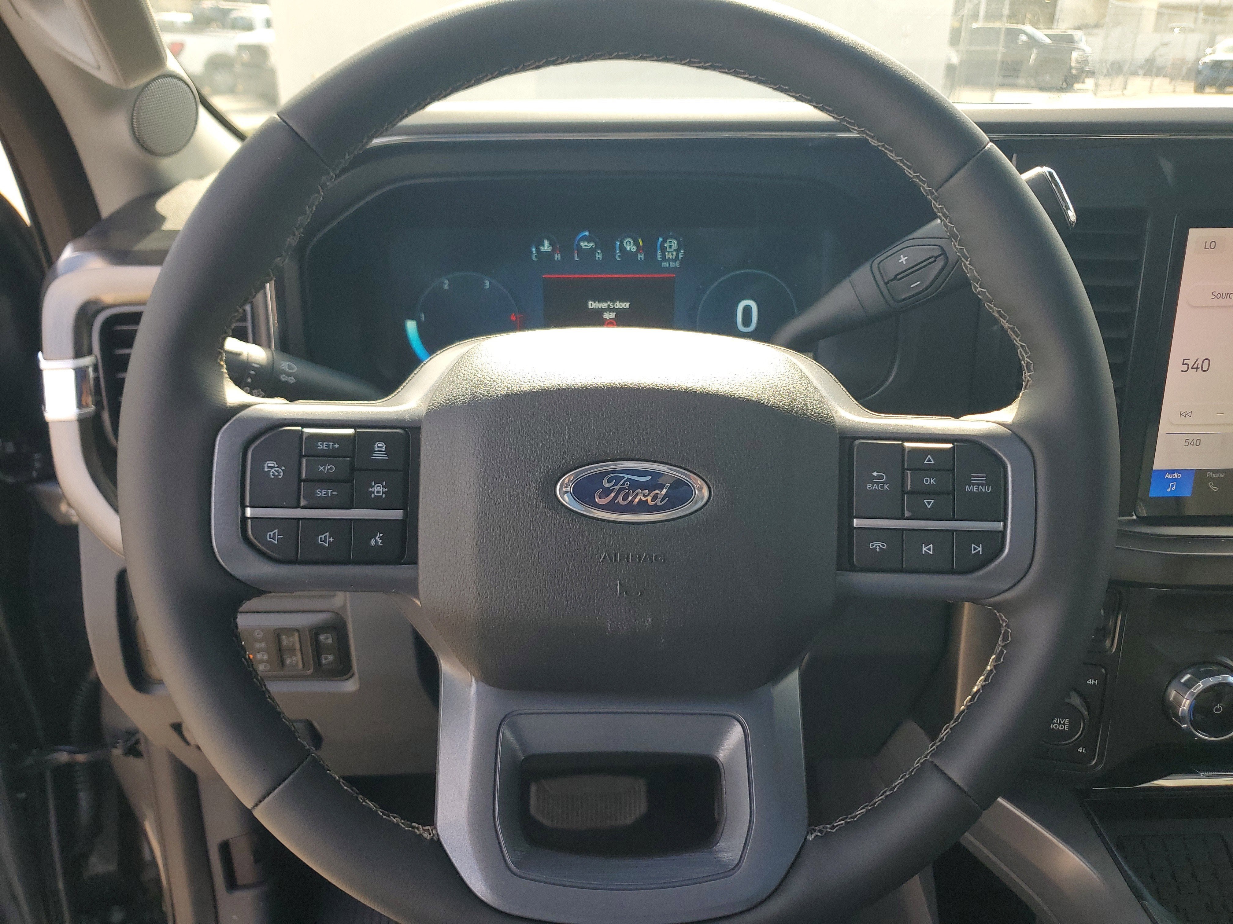 2026 Ford Super Duty F-350 SRW LARIAT