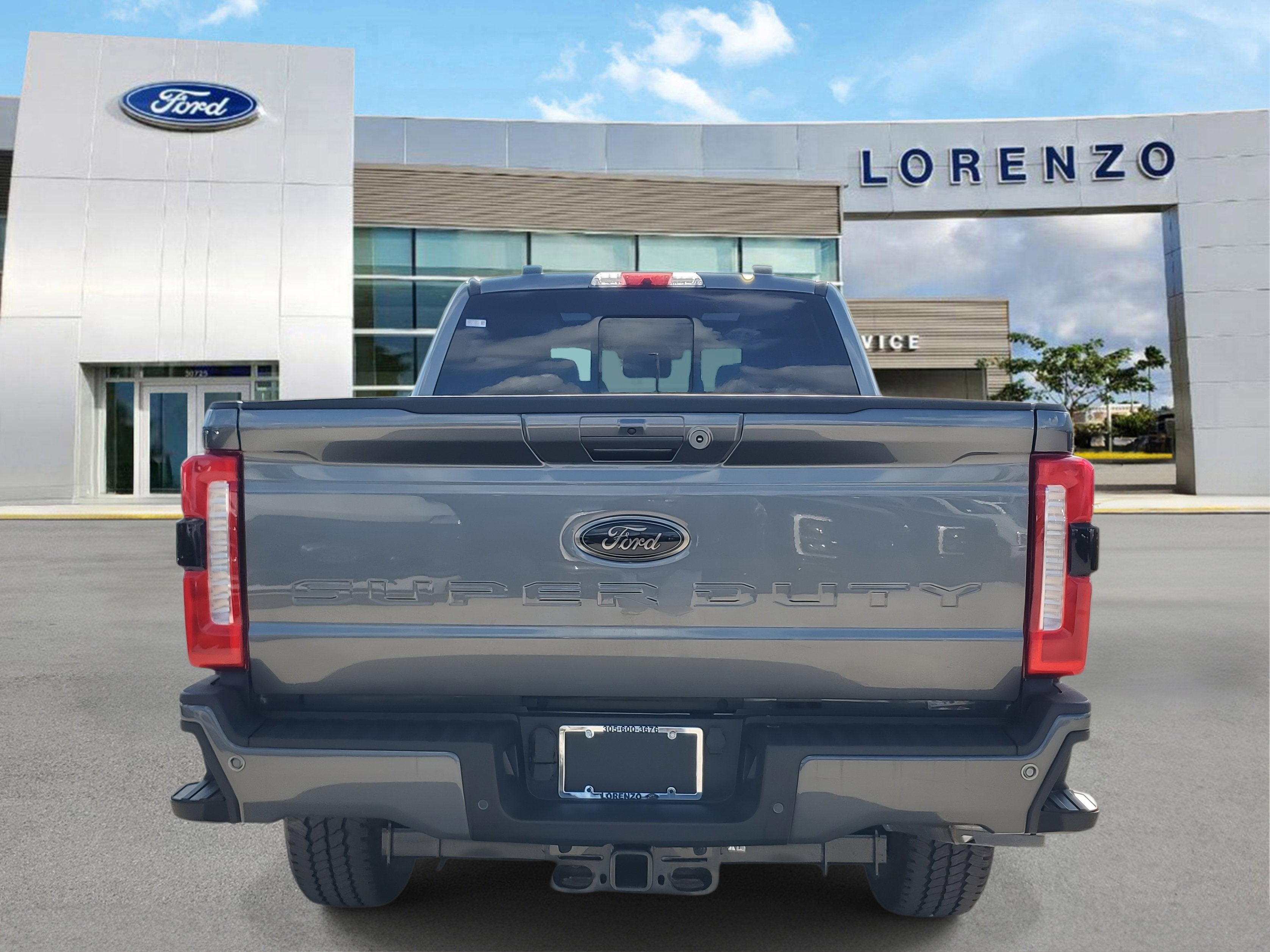 2026 Ford Super Duty F-350 SRW LARIAT