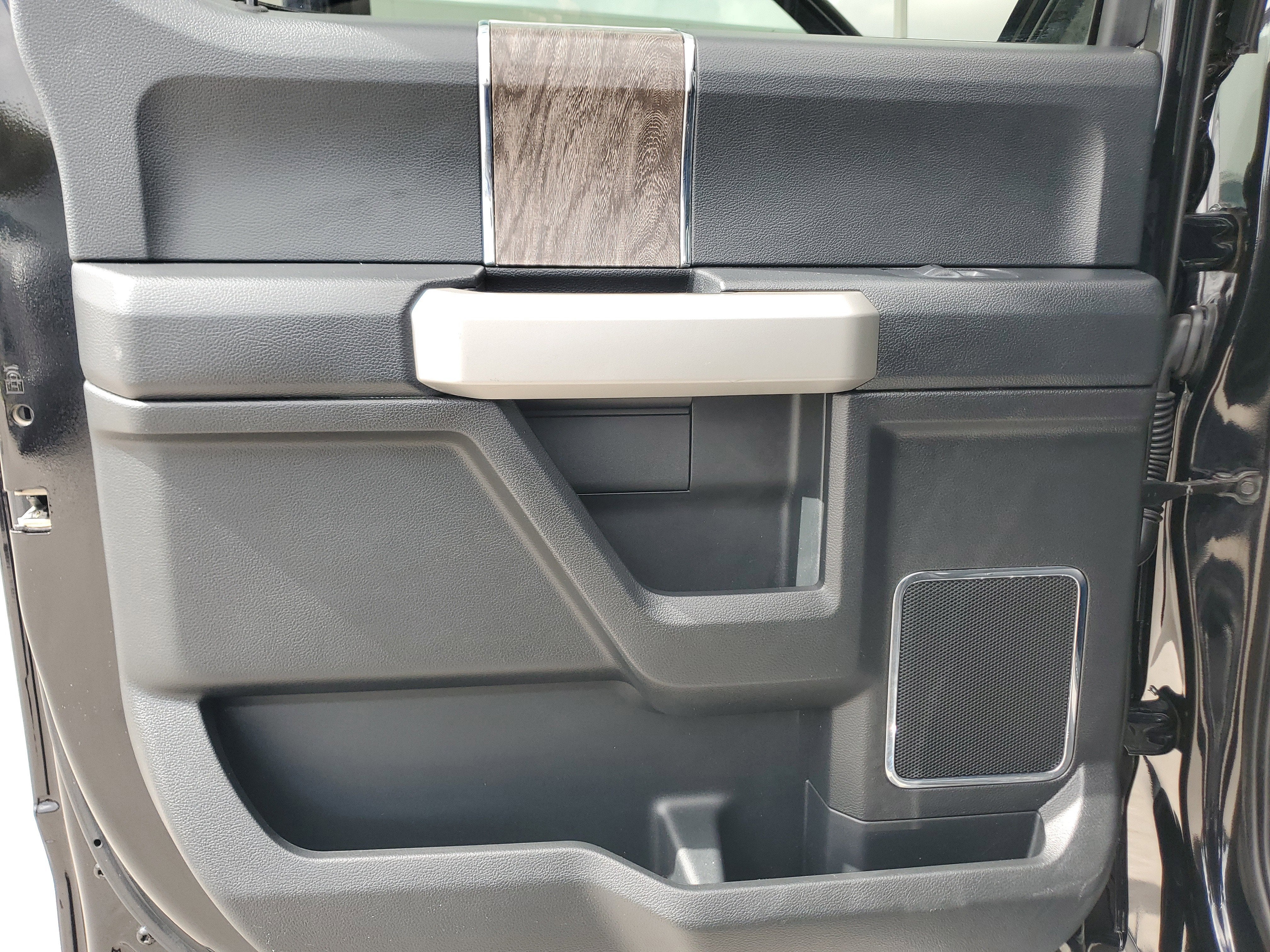 2019 Ford Super Duty F-350 SRW LARIAT 4WD Diesel