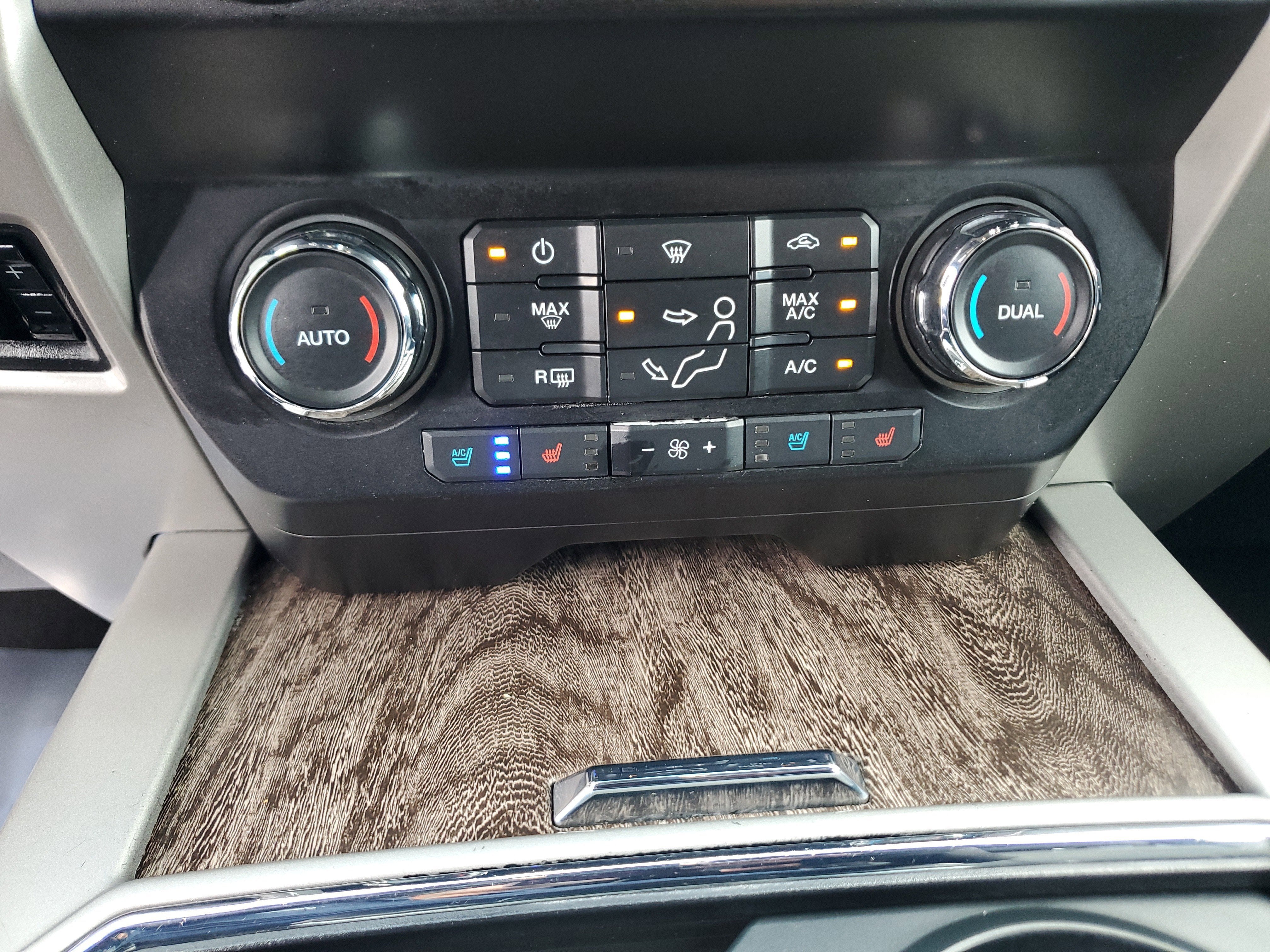 2019 Ford Super Duty F-350 SRW LARIAT