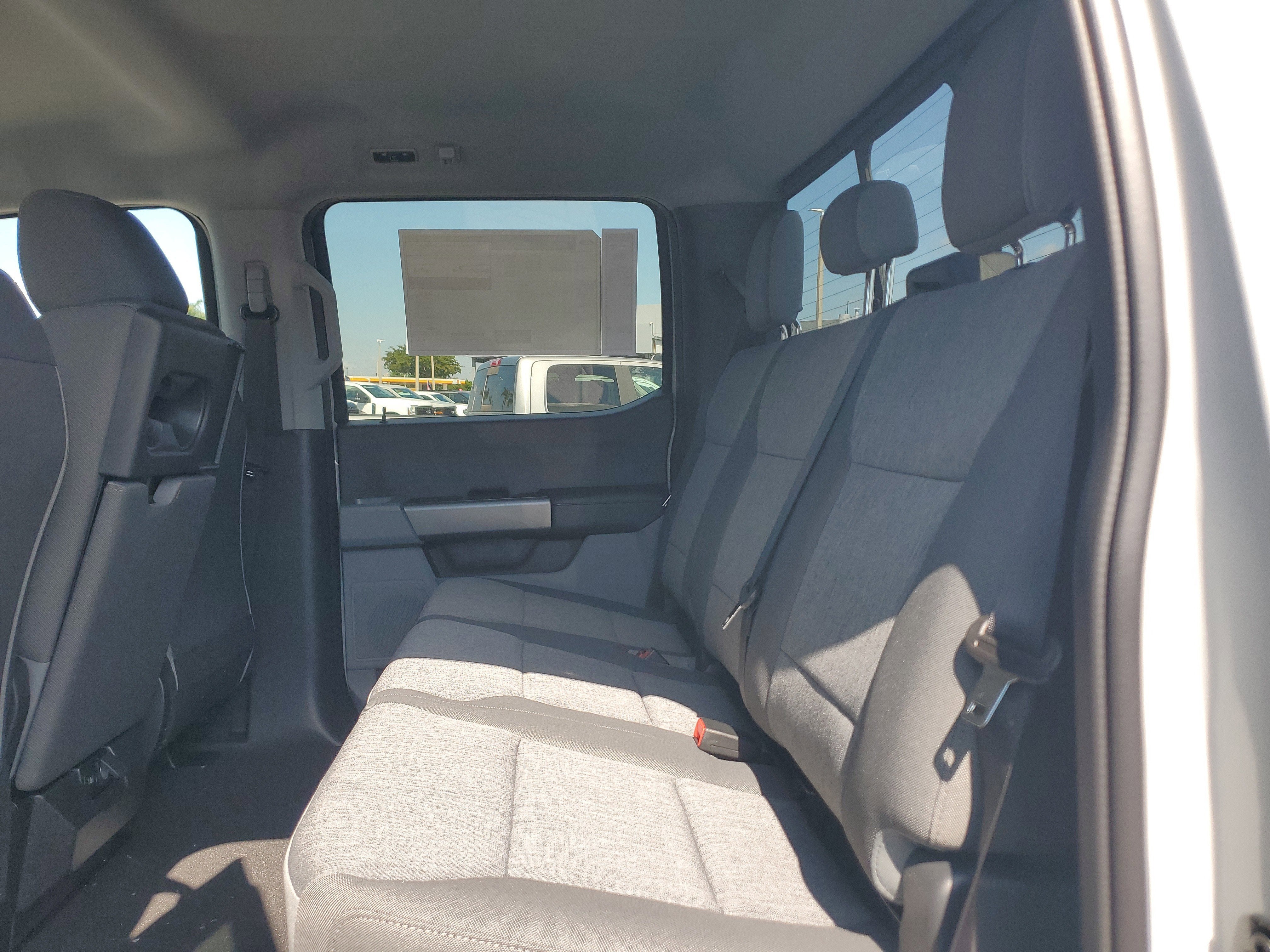 2026 Ford Super Duty F-350 SRW XL