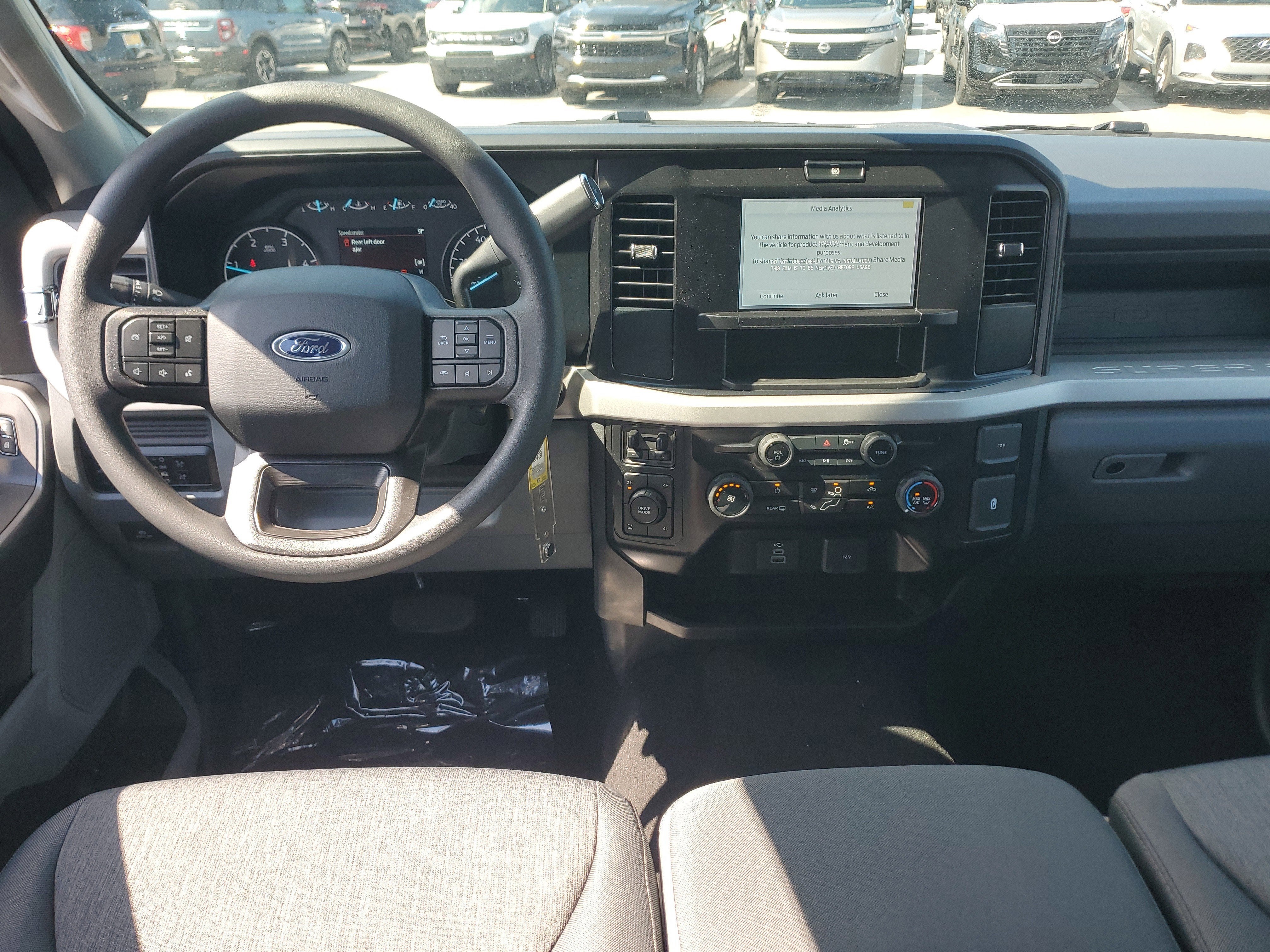 2026 Ford Super Duty F-350 SRW XL