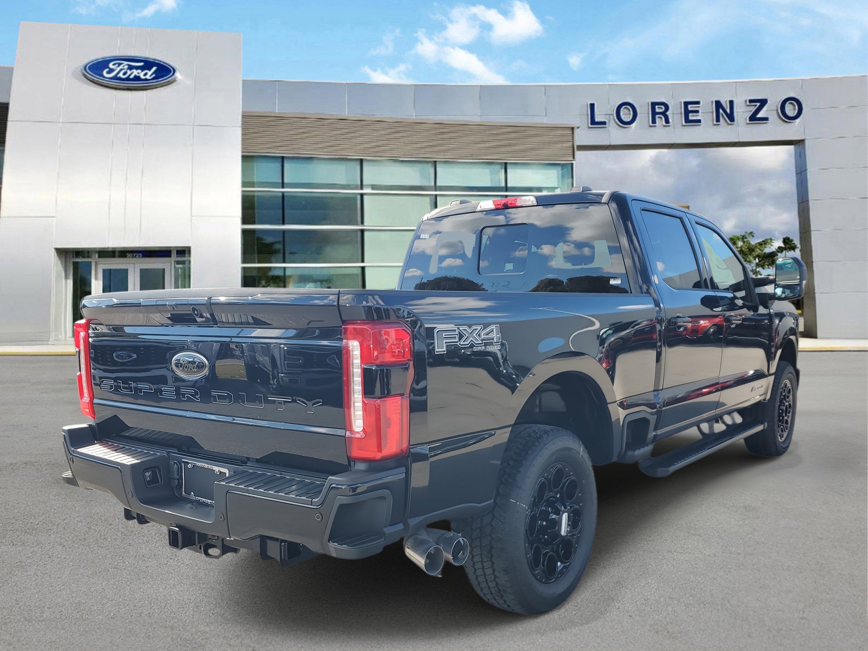 2026 Ford Super Duty F-350 SRW LARIAT