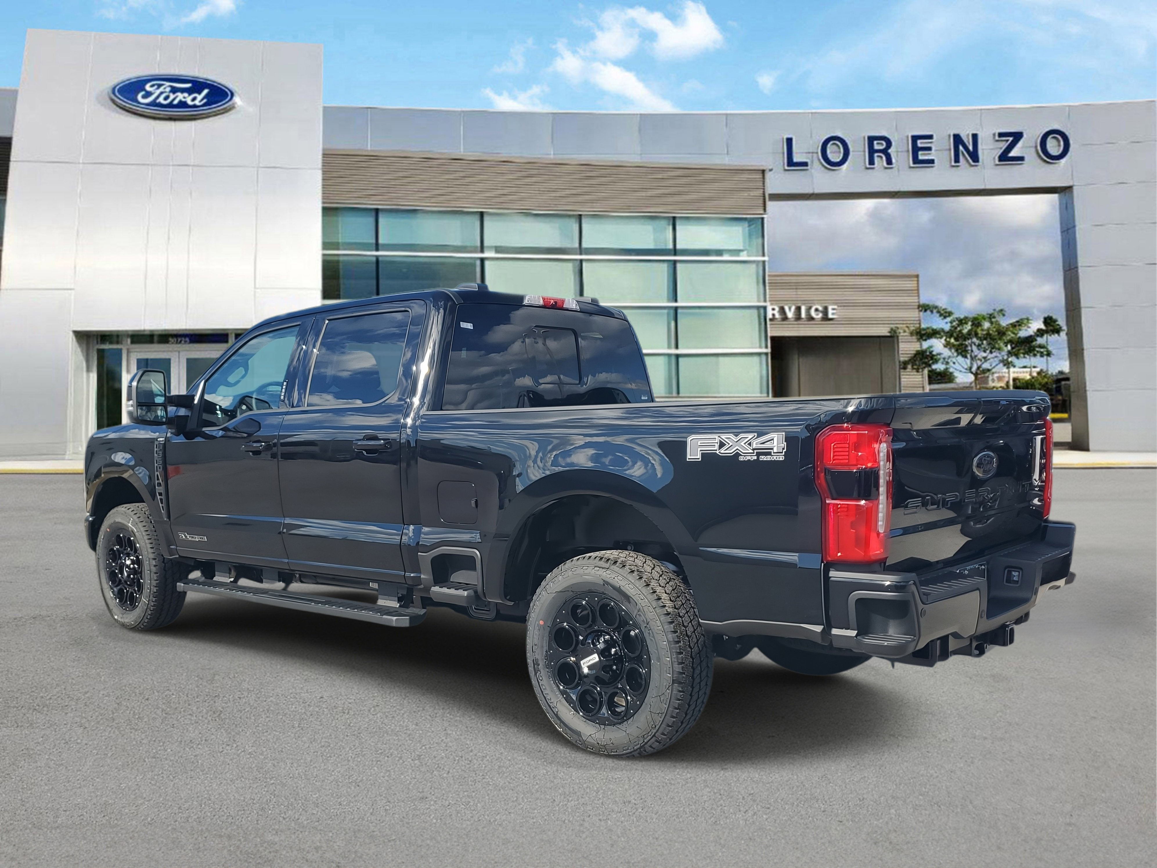2026 Ford Super Duty F-350 SRW LARIAT