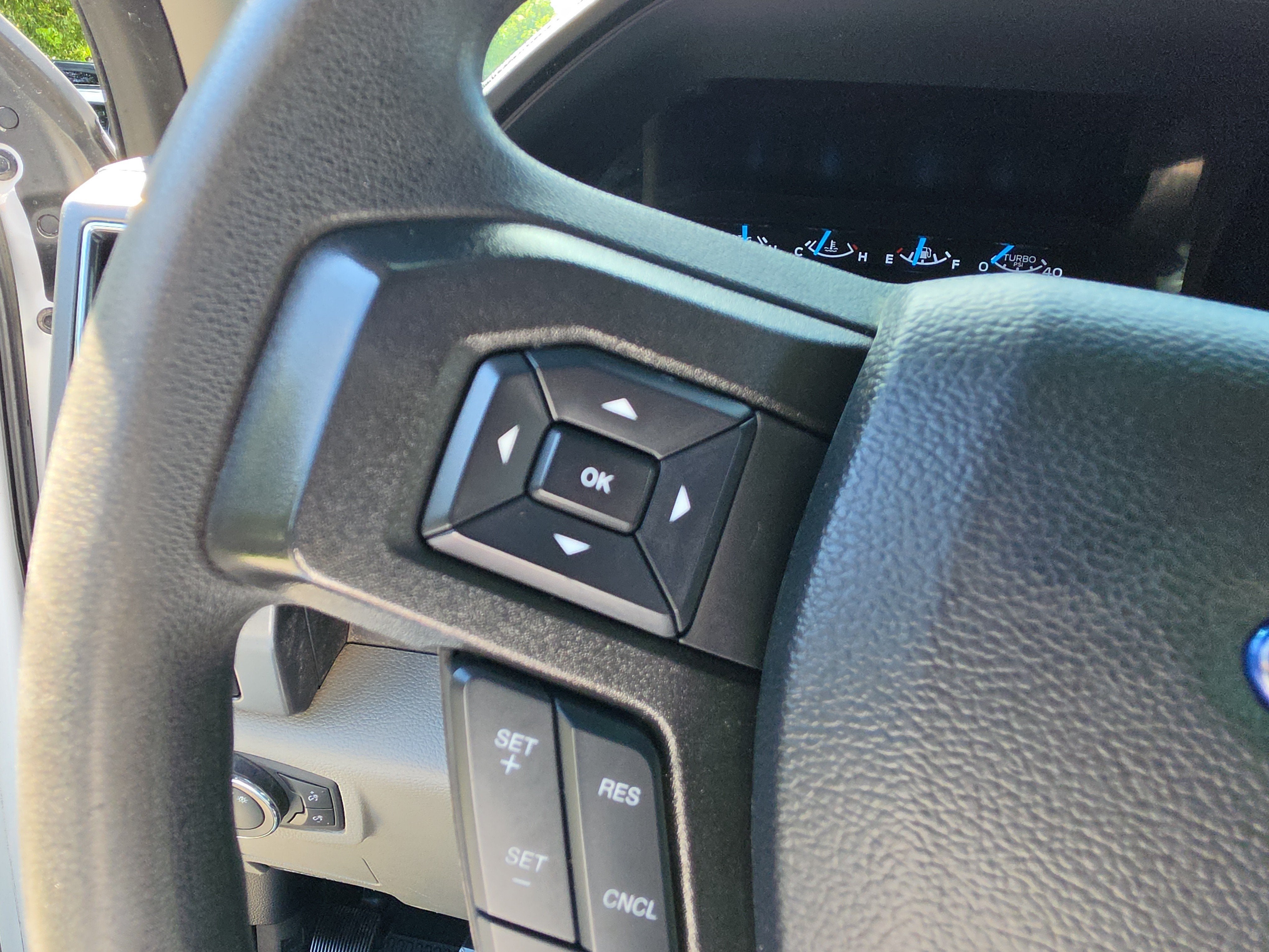 2021 Ford Super Duty F-350 SRW XLT 4WD Diesel