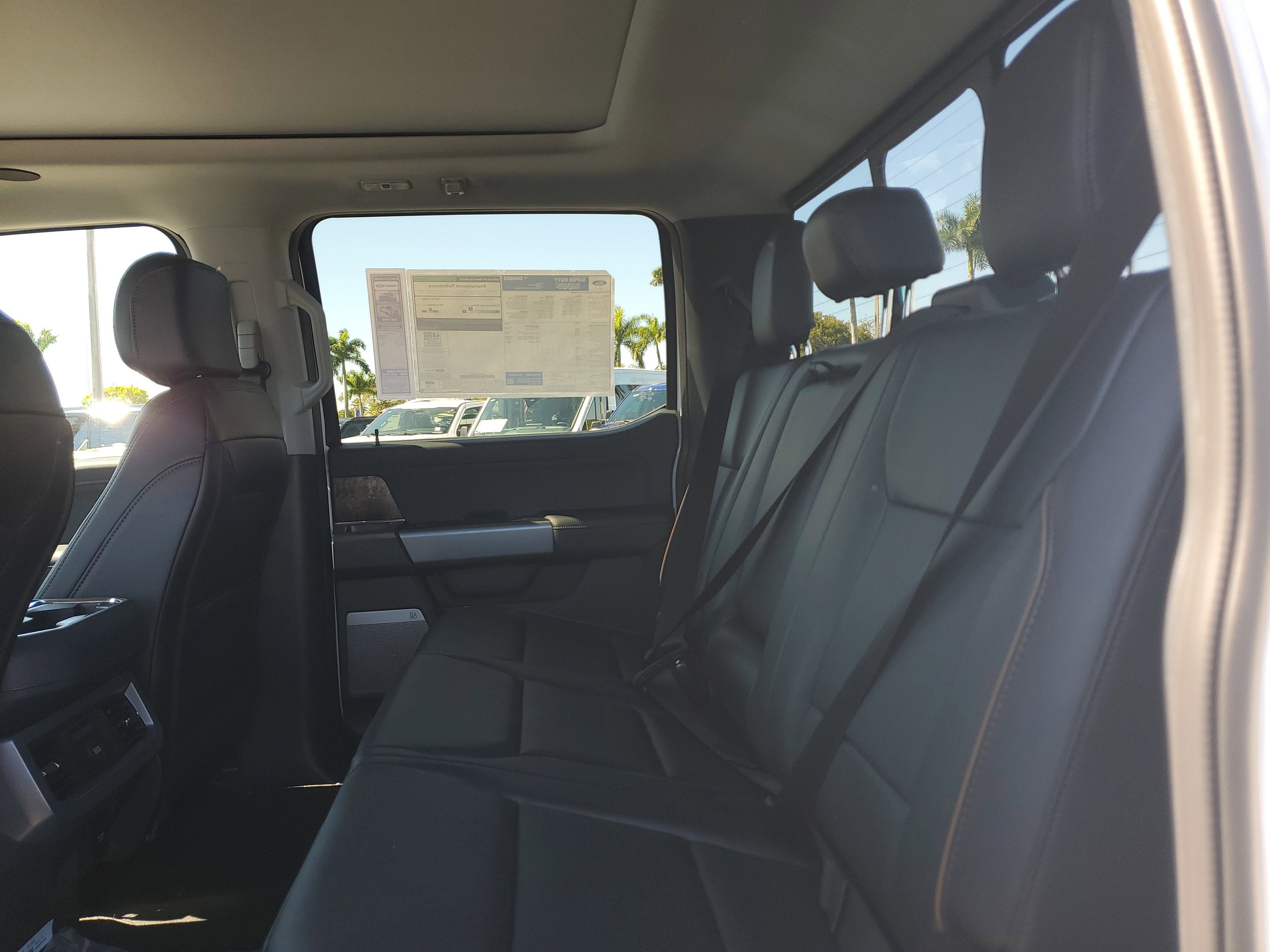 2026 Ford Super Duty F-350 SRW LARIAT