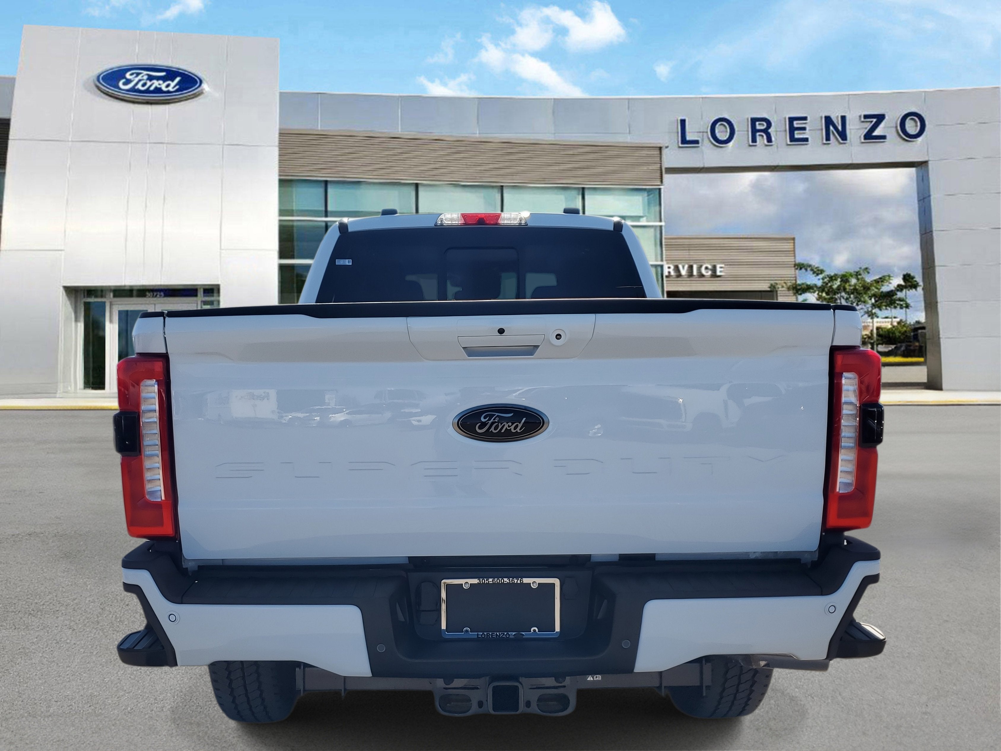 2026 Ford Super Duty F-350 SRW LARIAT