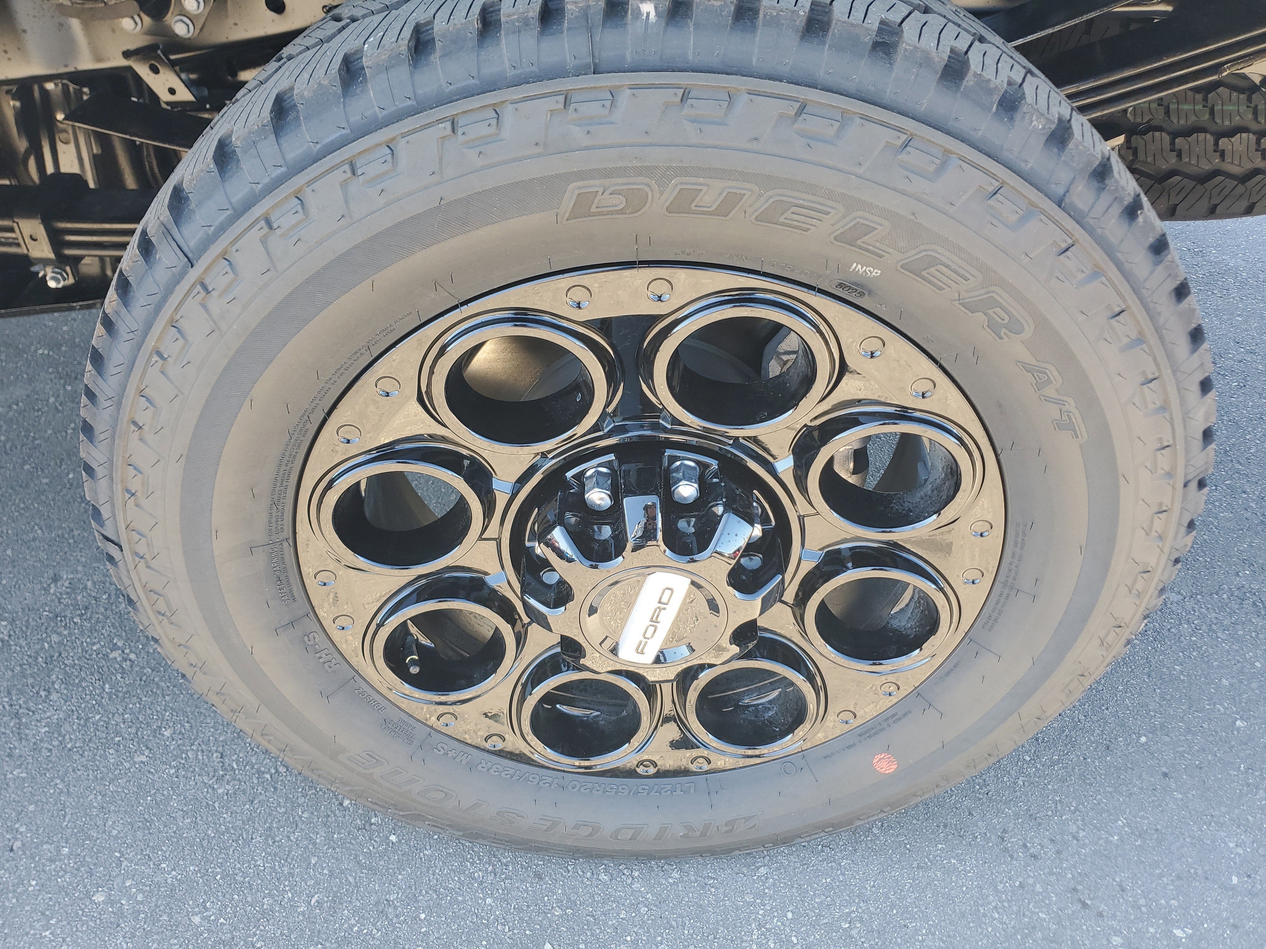 2026 Ford Super Duty F-350 SRW LARIAT