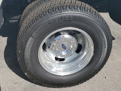 2026 Ford Super Duty F-350 DRW Platinum