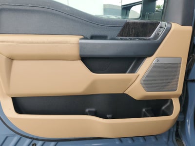 2023 Ford Super Duty F-350 DRW LARIAT 4WD Diesel