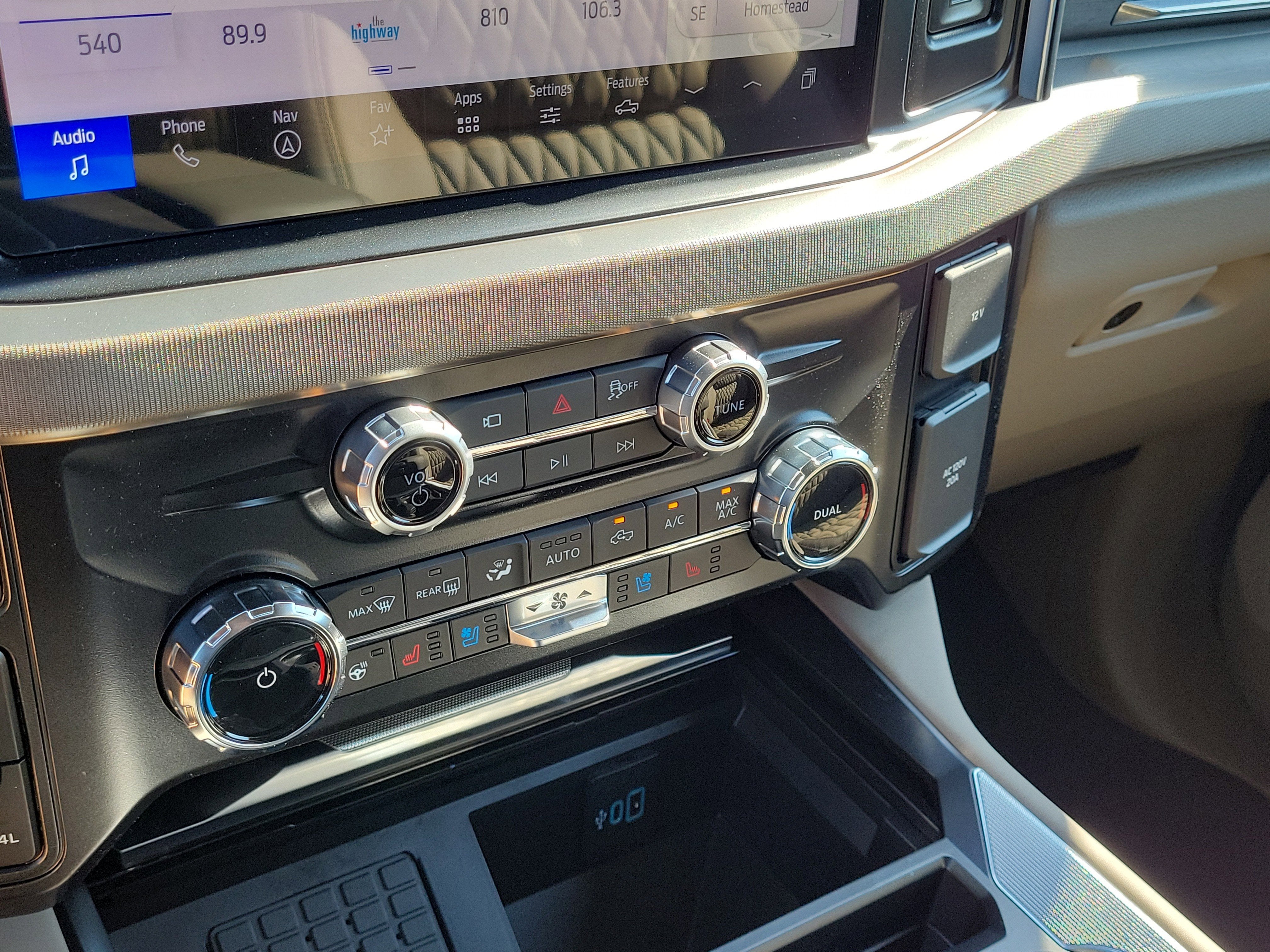 2026 Ford Super Duty F-350 DRW Platinum