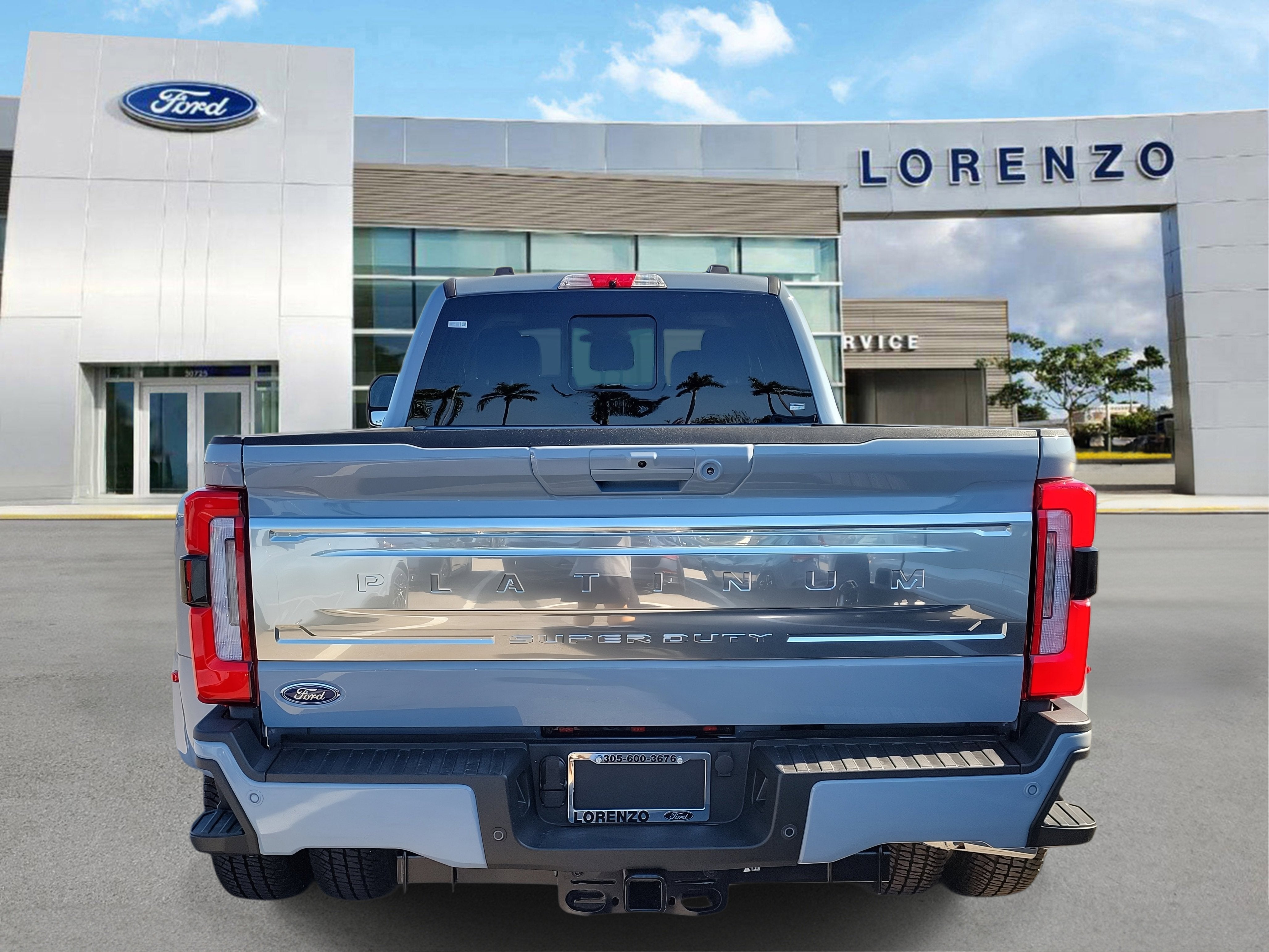 2026 Ford Super Duty F-350 DRW Platinum