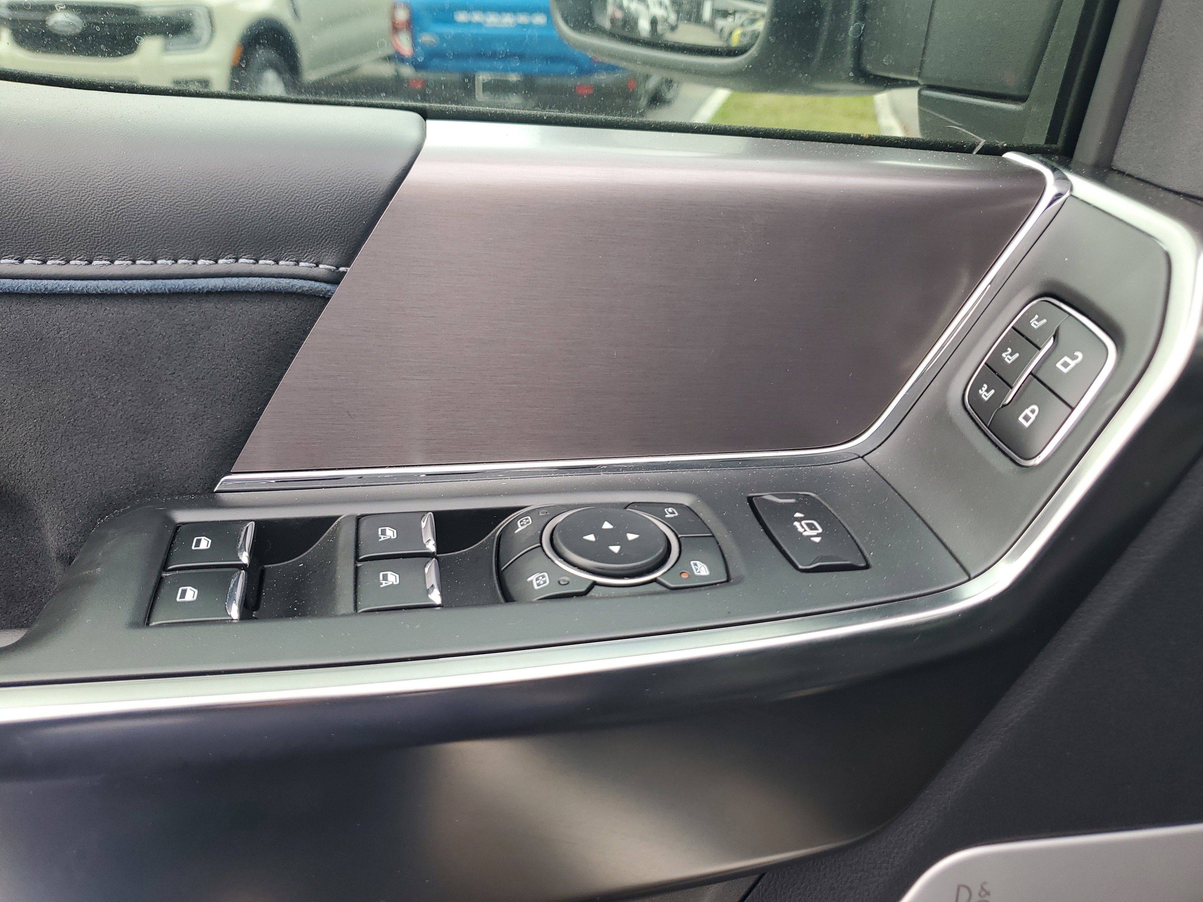 2026 Ford Super Duty F-350 DRW Platinum