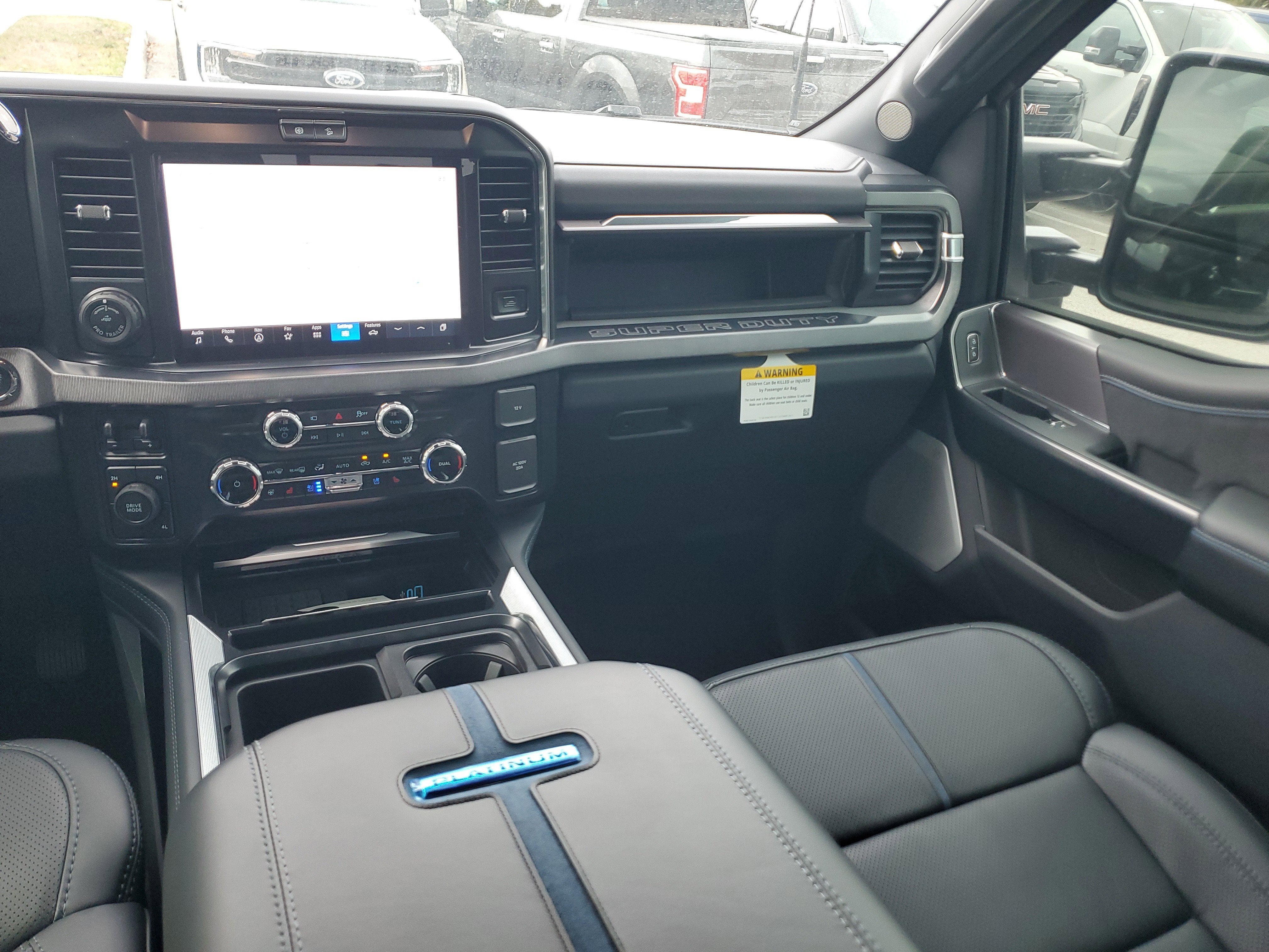 2026 Ford Super Duty F-350 DRW Platinum