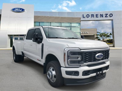 2026 Ford Super Duty F-350 DRW Platinum