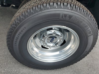 2026 Ford Super Duty F-350 DRW Platinum