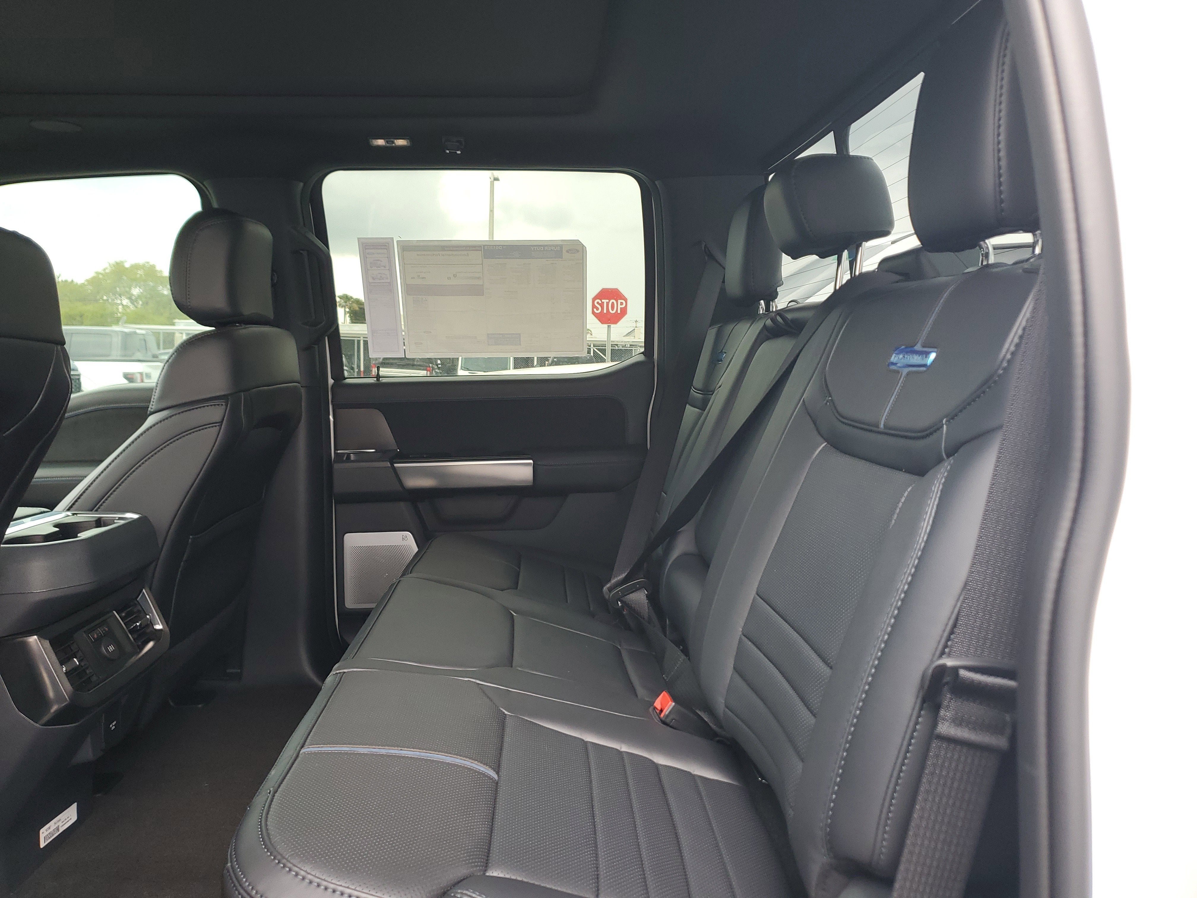 2026 Ford Super Duty F-350 DRW Platinum