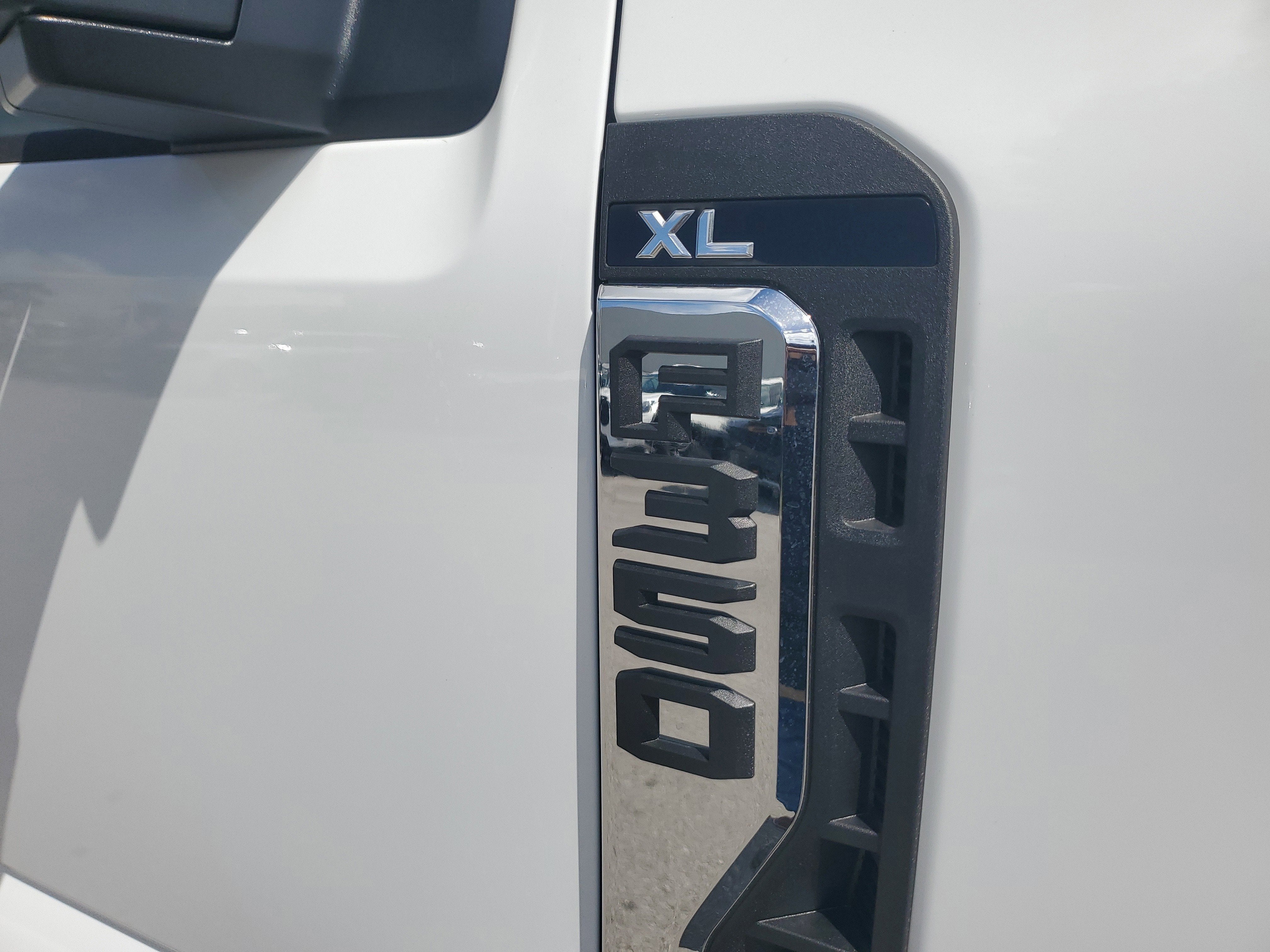 2026 Ford Super Duty F-350 DRW XL