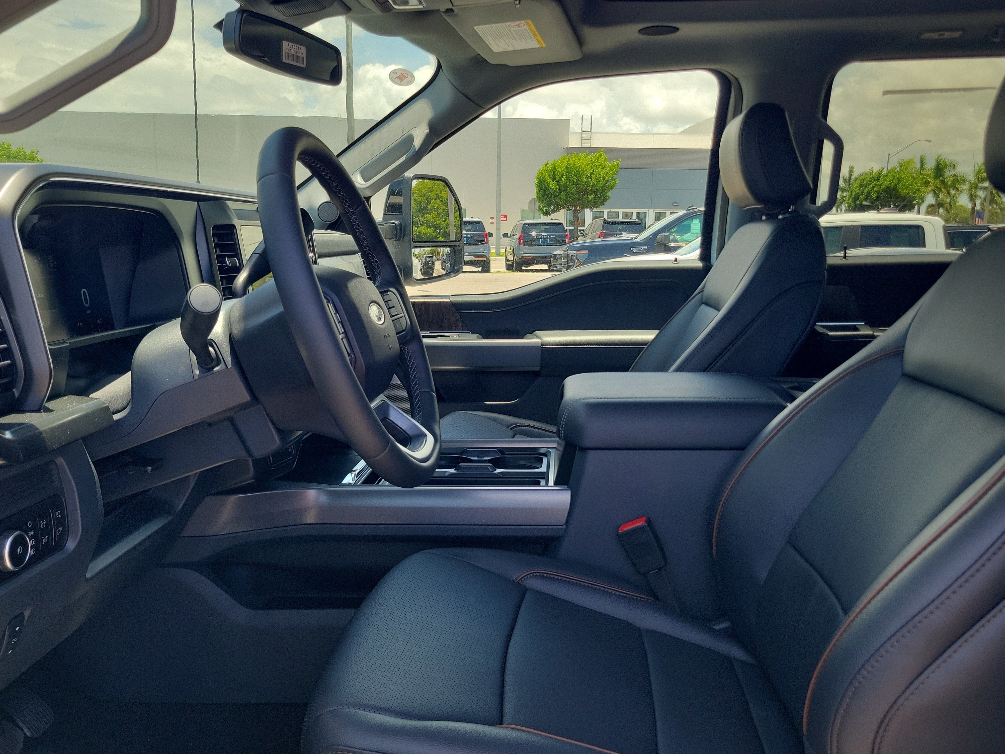 2026 Ford Super Duty F-350 DRW LARIAT